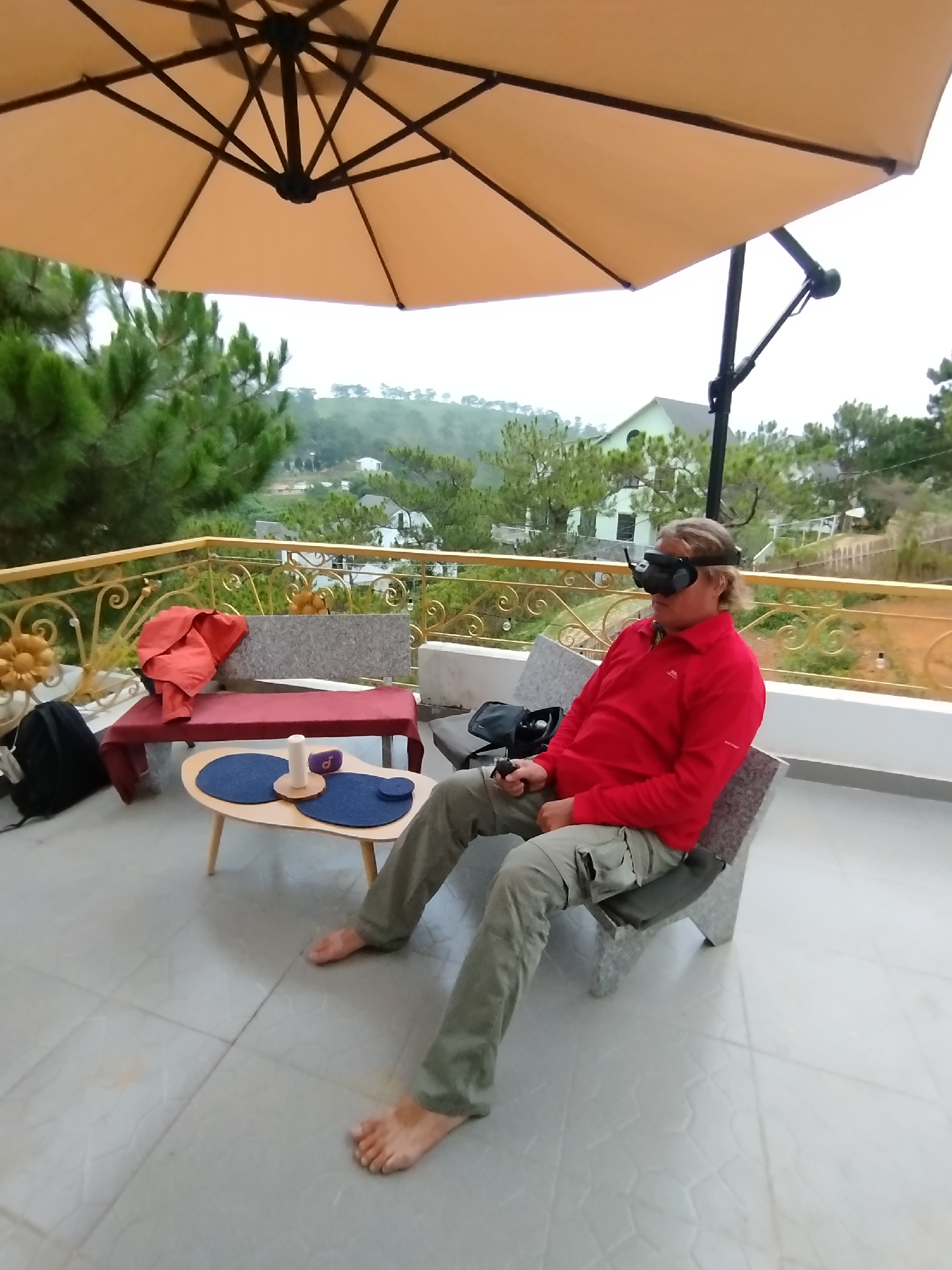 Residential scenes and construction sites documented in Lạc Dương Vietnam
