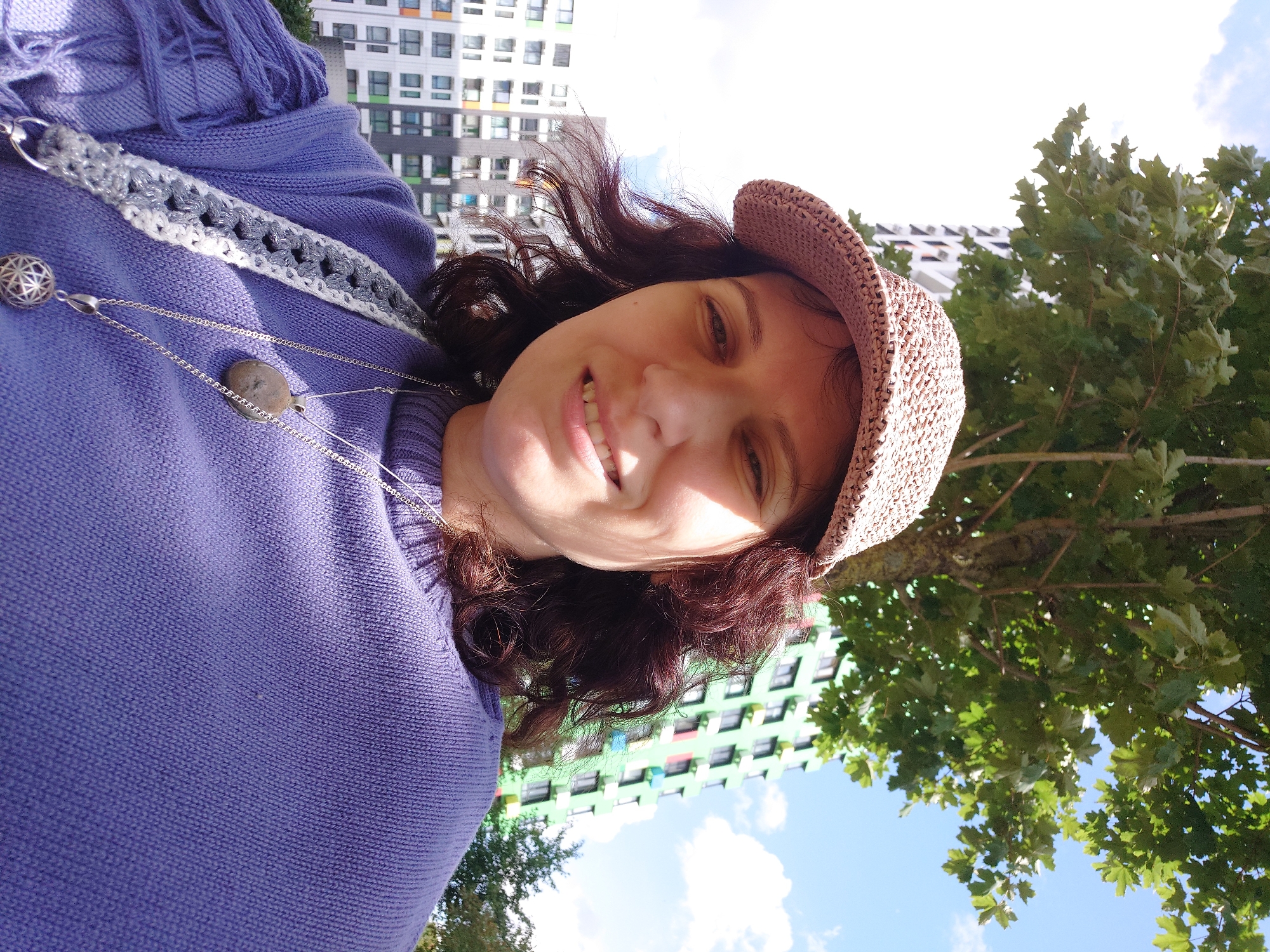 Playground afternoon with kids and selfies in Kommunarka