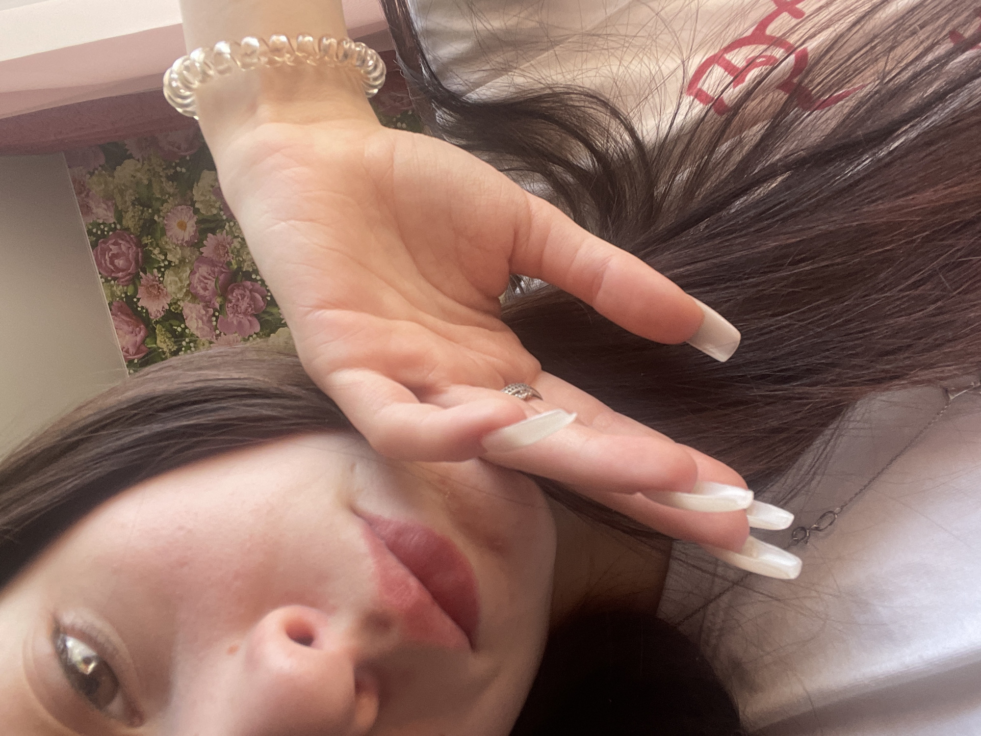 Morning selfie session documented in Medvedevo, Russia