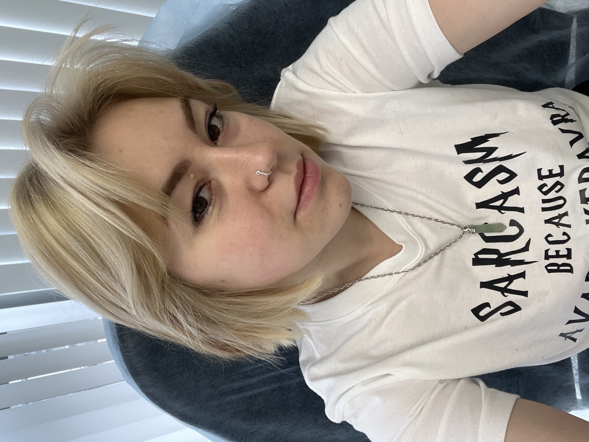 Woman documents morning routine in selfies across Odesa apartment