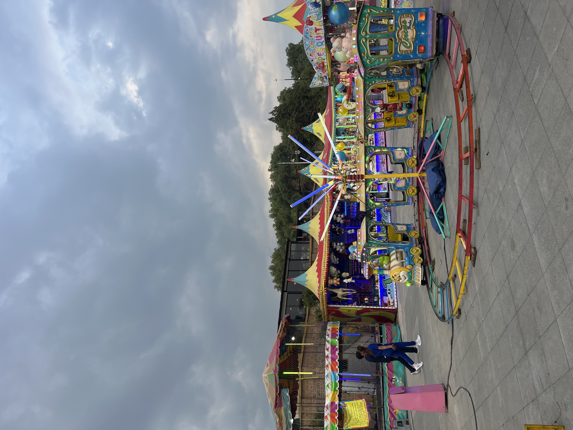 Children's carnival ride operates in San Andrés Cholula