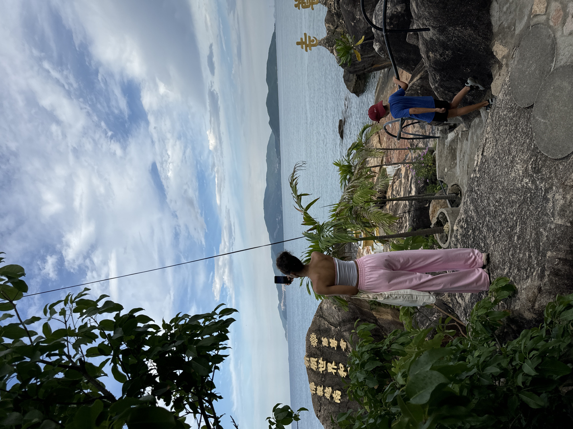 Morning at Hon Chong: Nha Trang's coastal Buddhist shrine