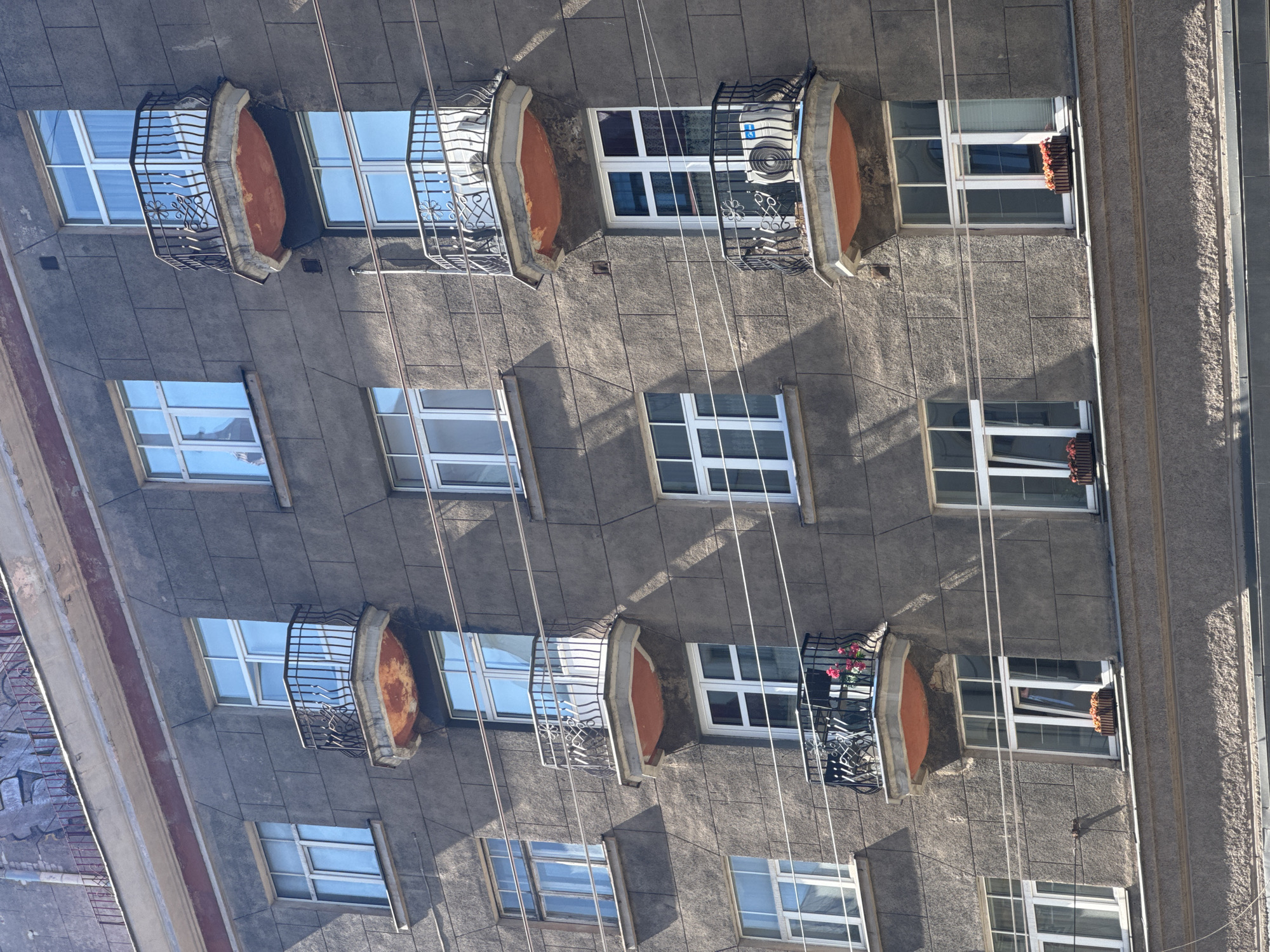 Close-up tour of Riga's ornate Art Nouveau and classical facades