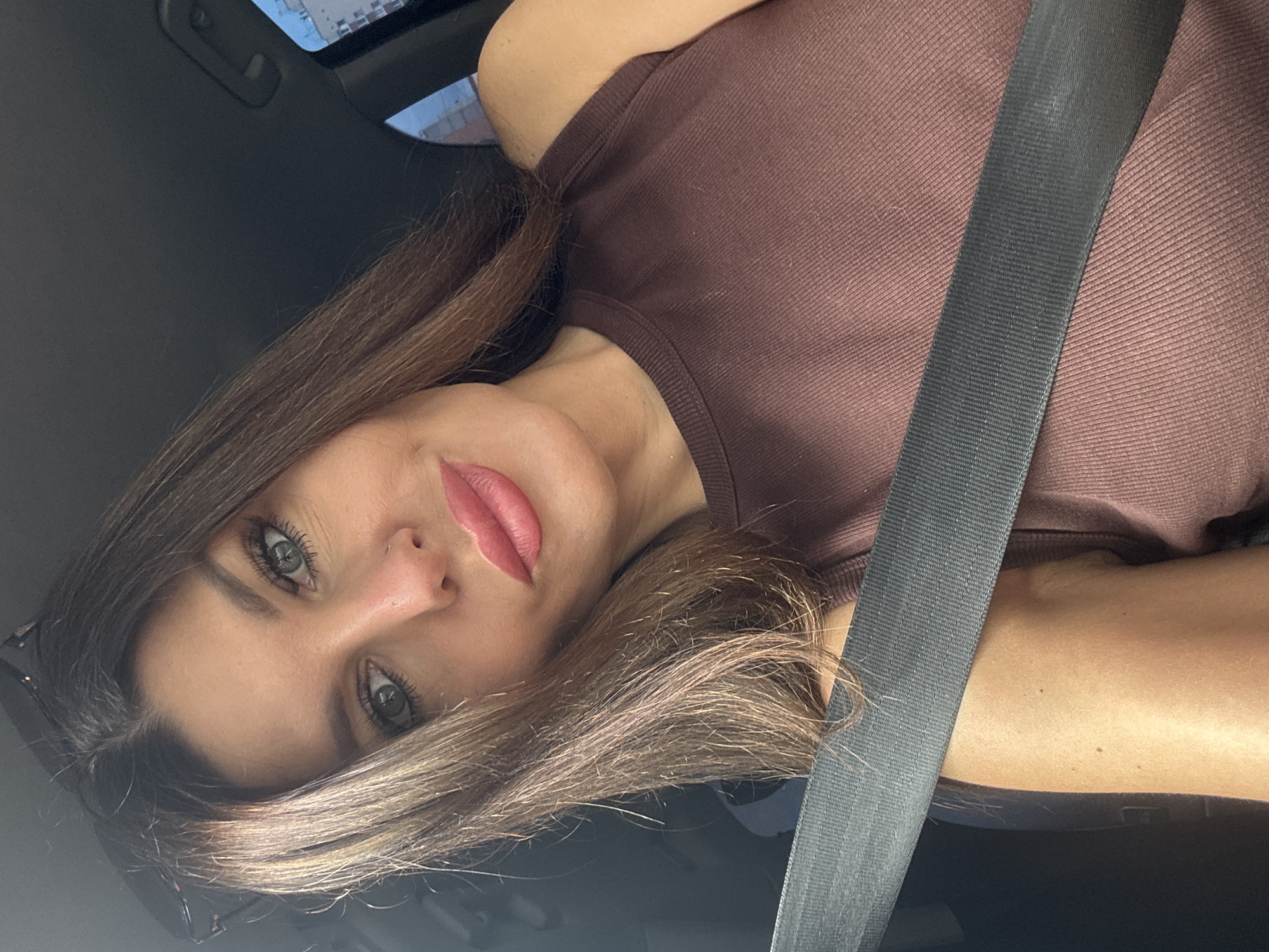 Car selfies, flower arrangements, and a photo-sorting session in Chaikovsky