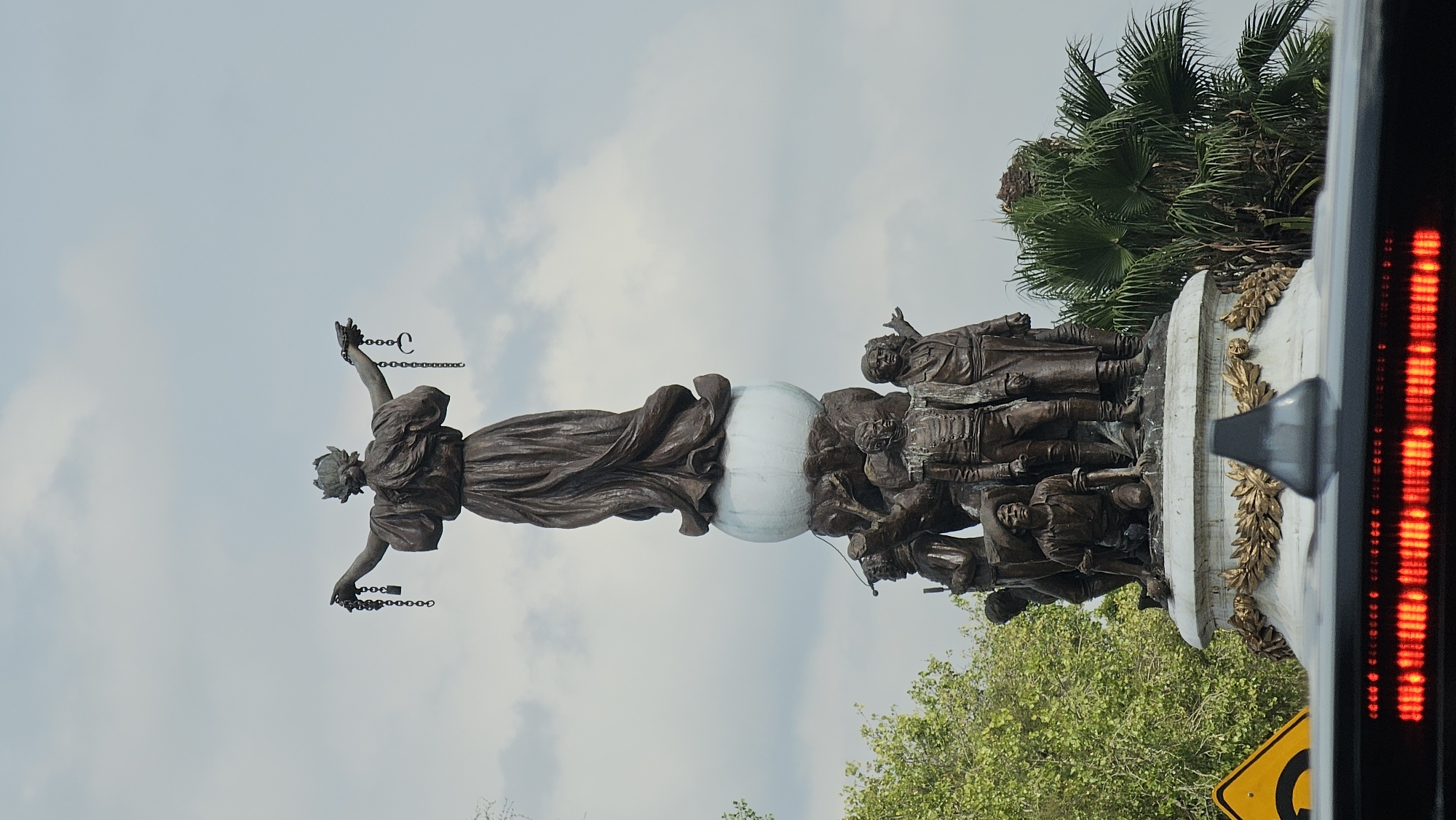 Evening street documentation captures monuments and commerce in Puebla