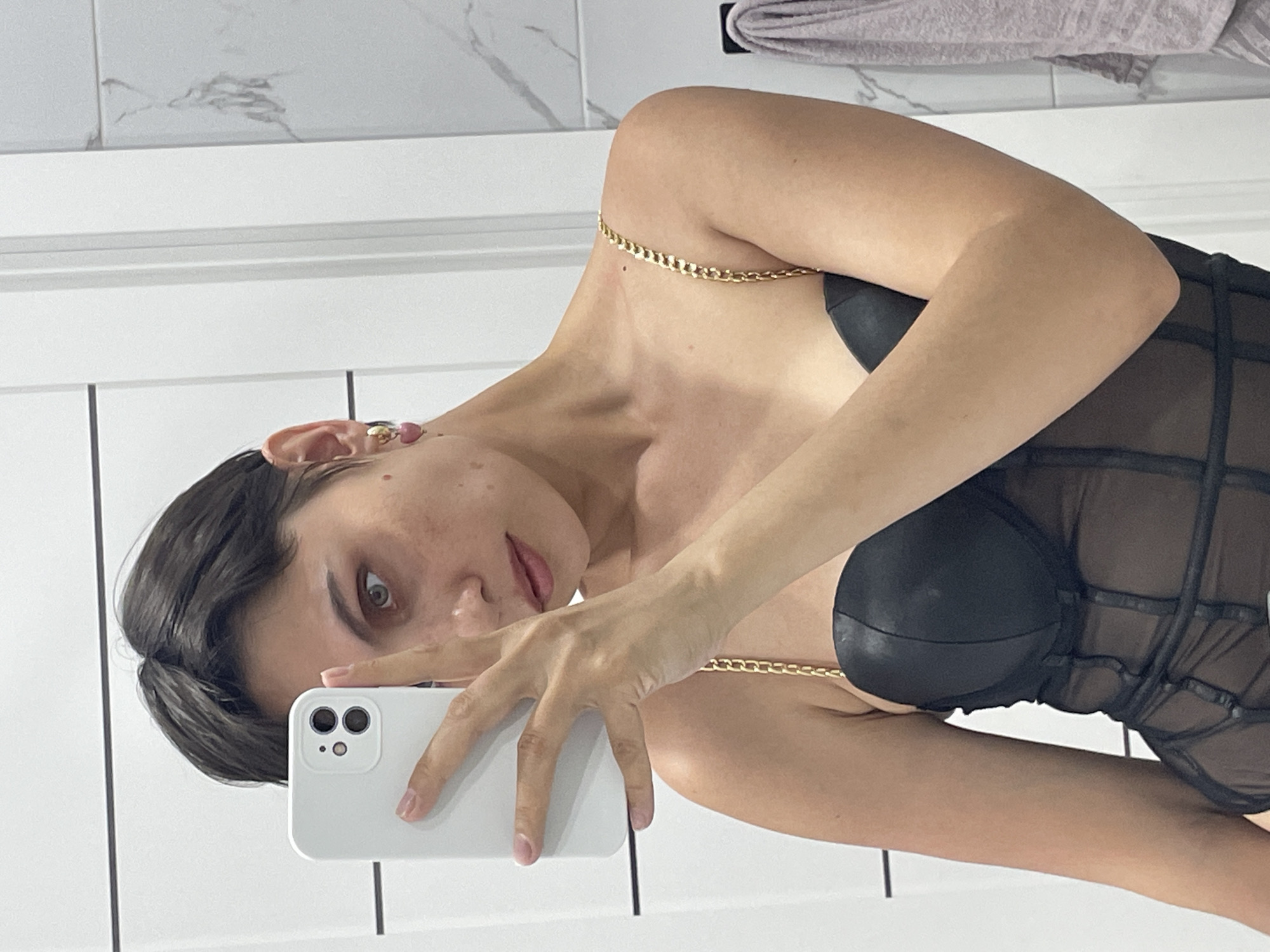 Woman takes bathroom selfies in Izhevsk, Russia