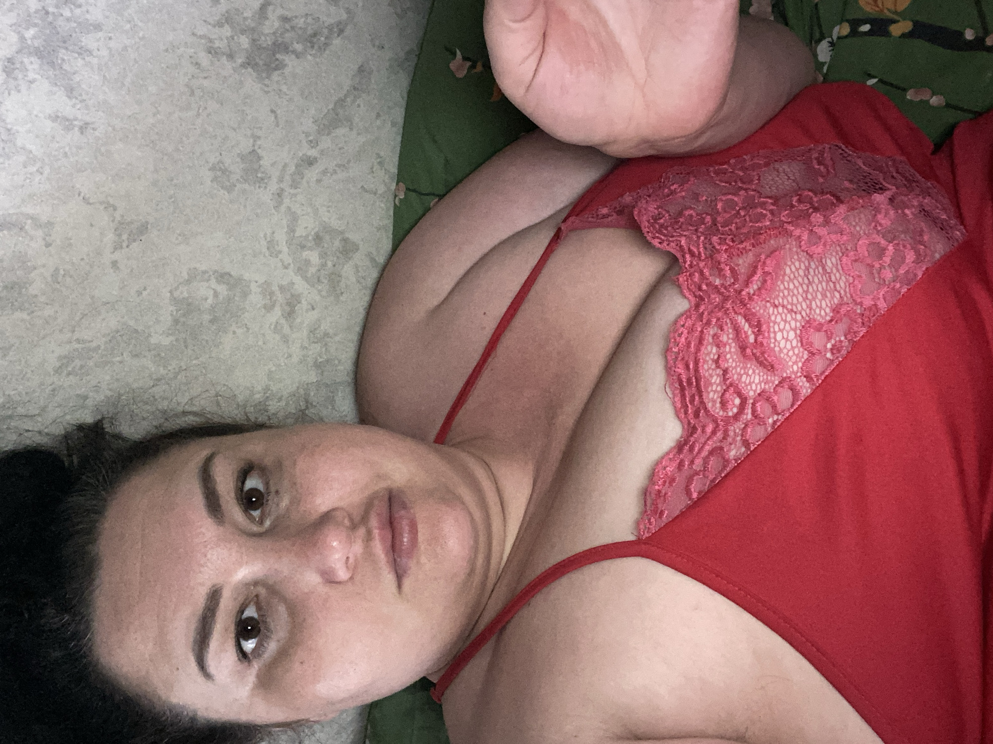 Relaxed selfie session at home in Rozkvit, Ukraine