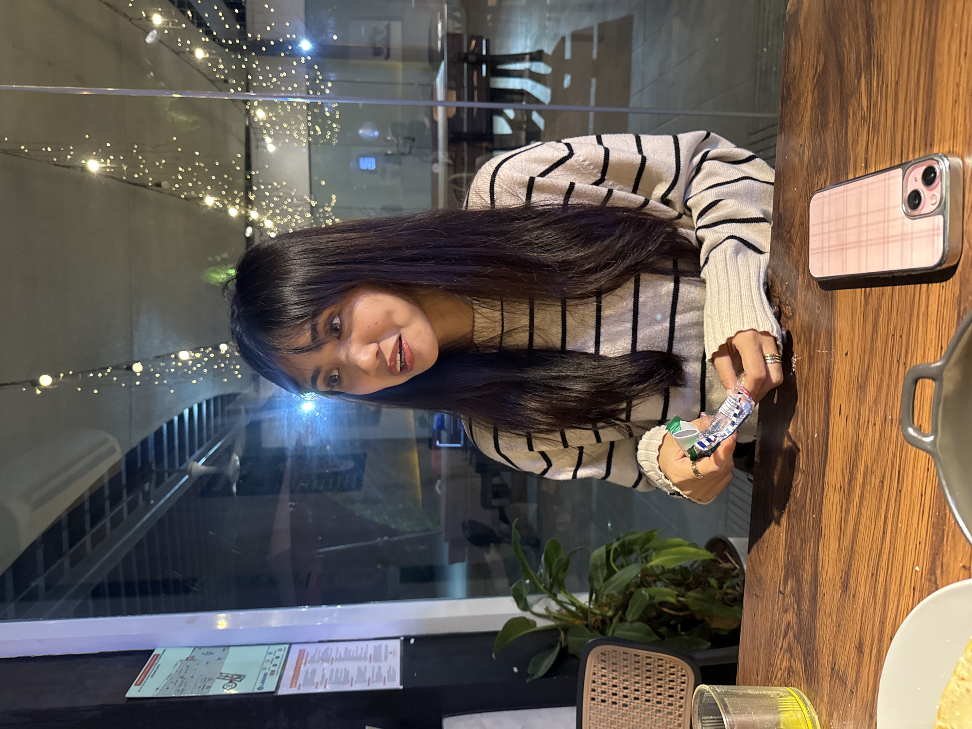 Two women work, dine at Davao City cafe