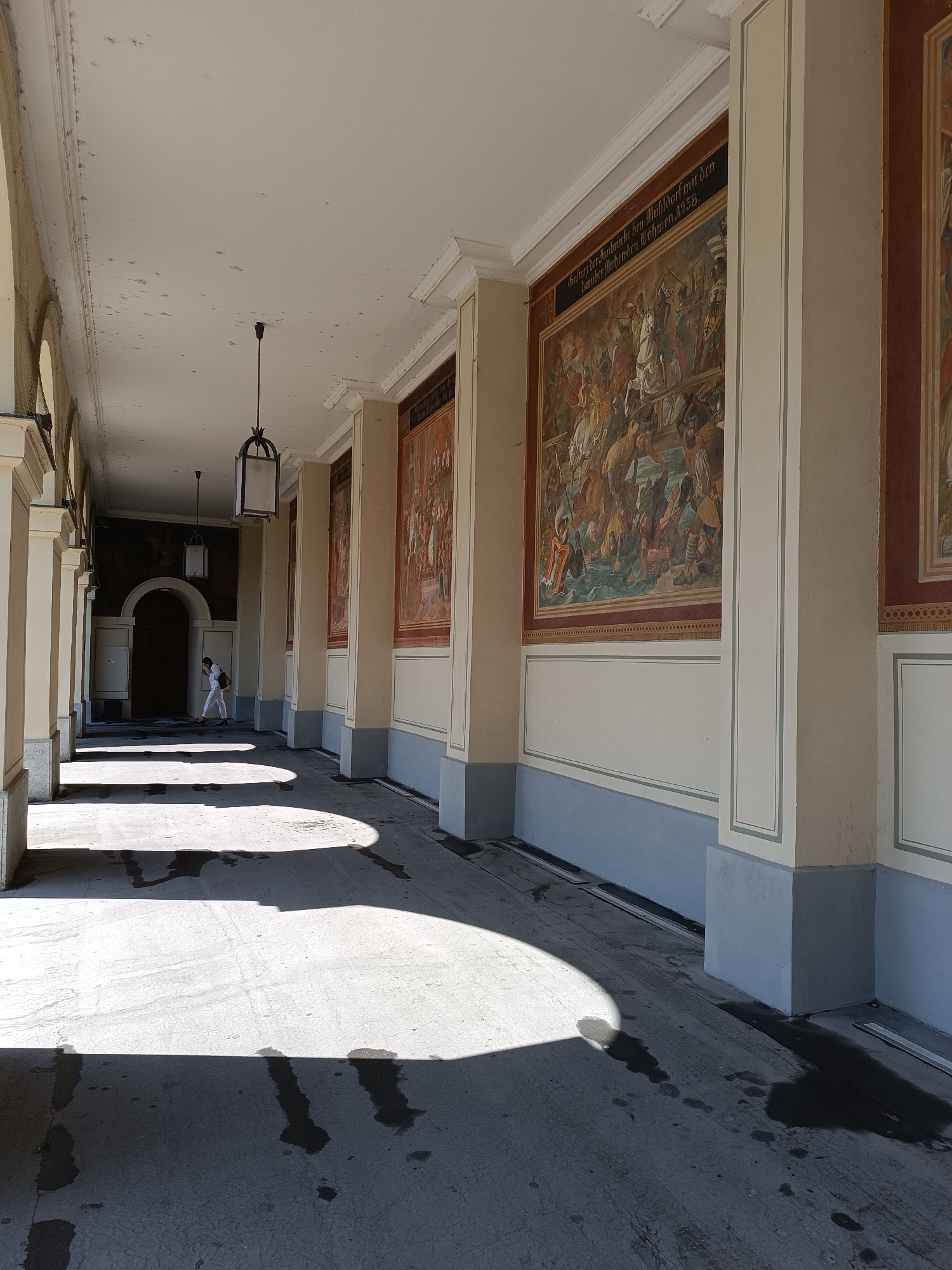 Morning walk through Munich's Residenz and historic city center