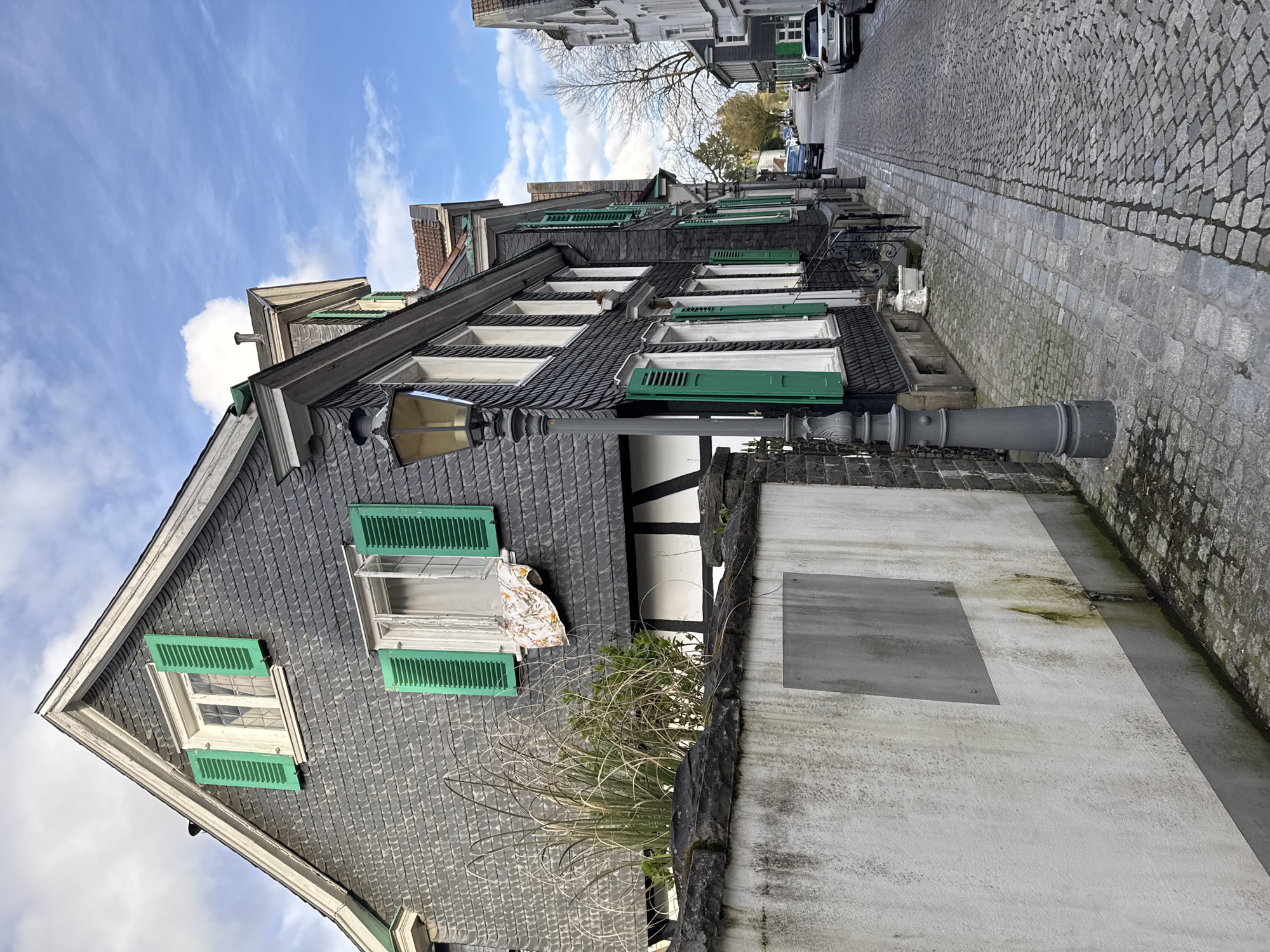 Historic Remscheid streets and church documented in 10-minute walk