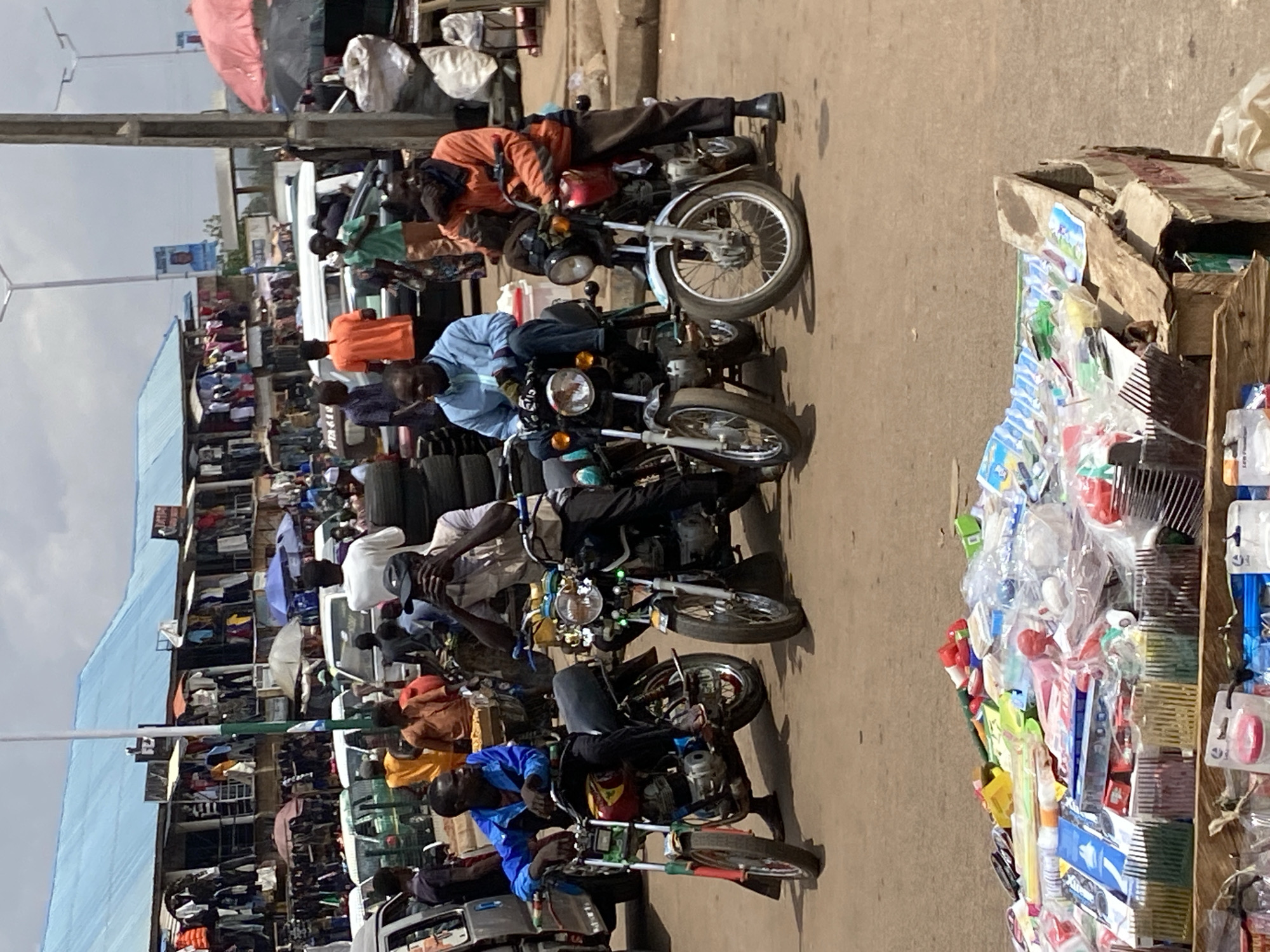 Bustling market life documented in Bukuru, Nigeria street scenes