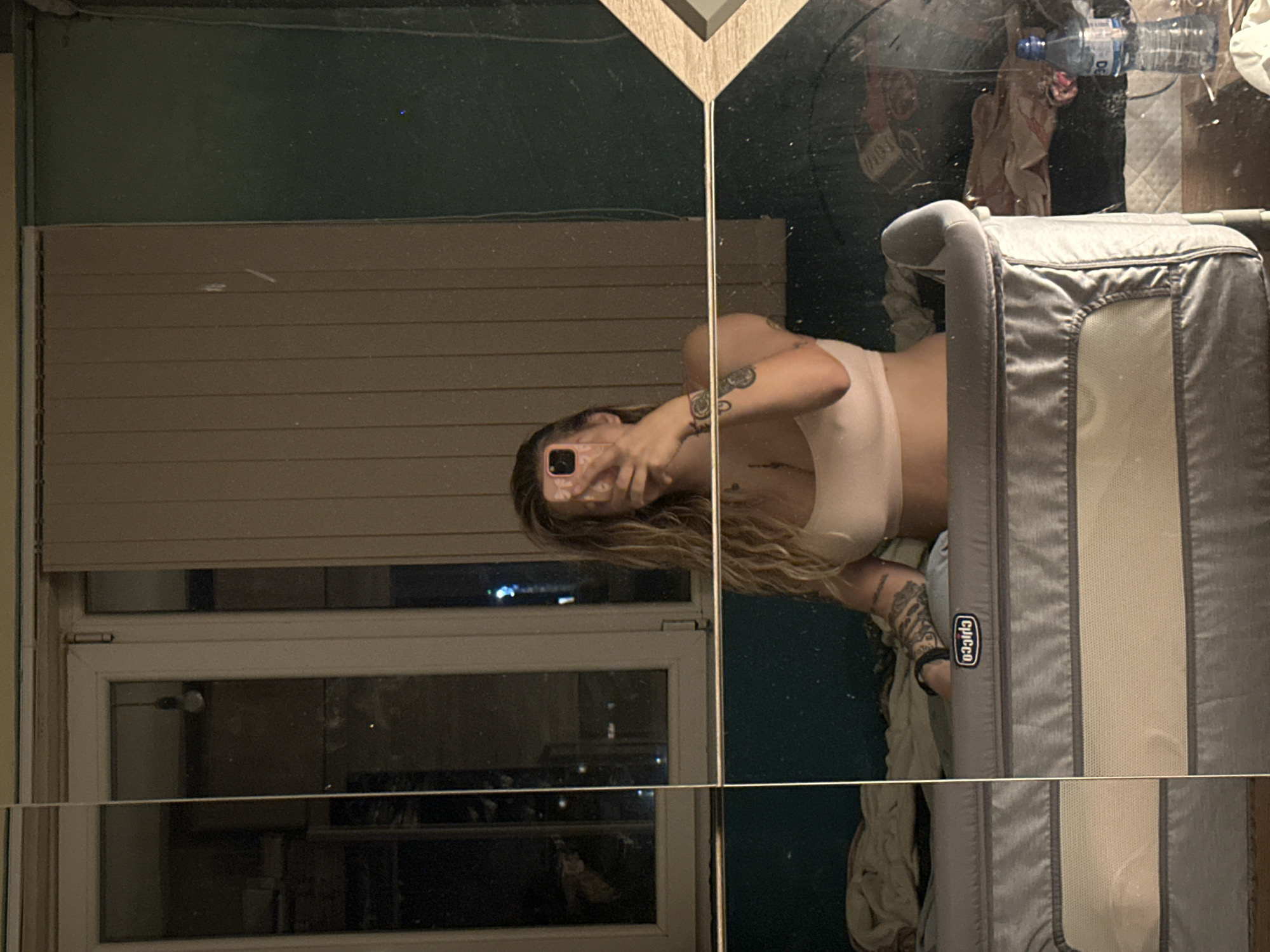 Bedroom selfie session in Plovdiv, Bulgaria