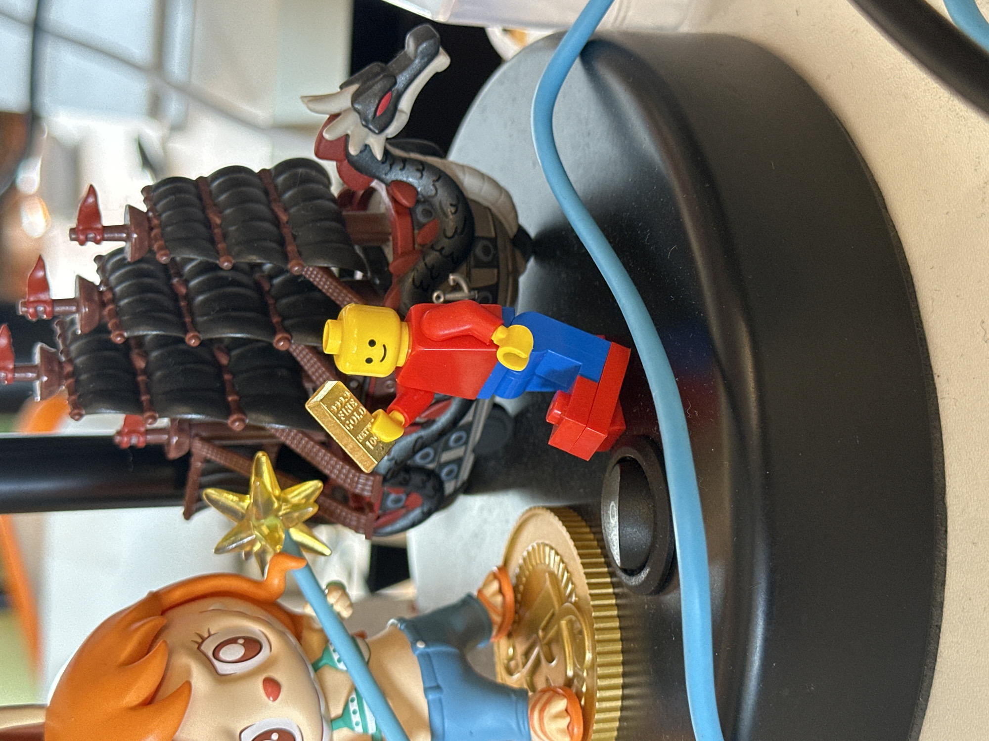 Londoners document smoking man and toy collection display