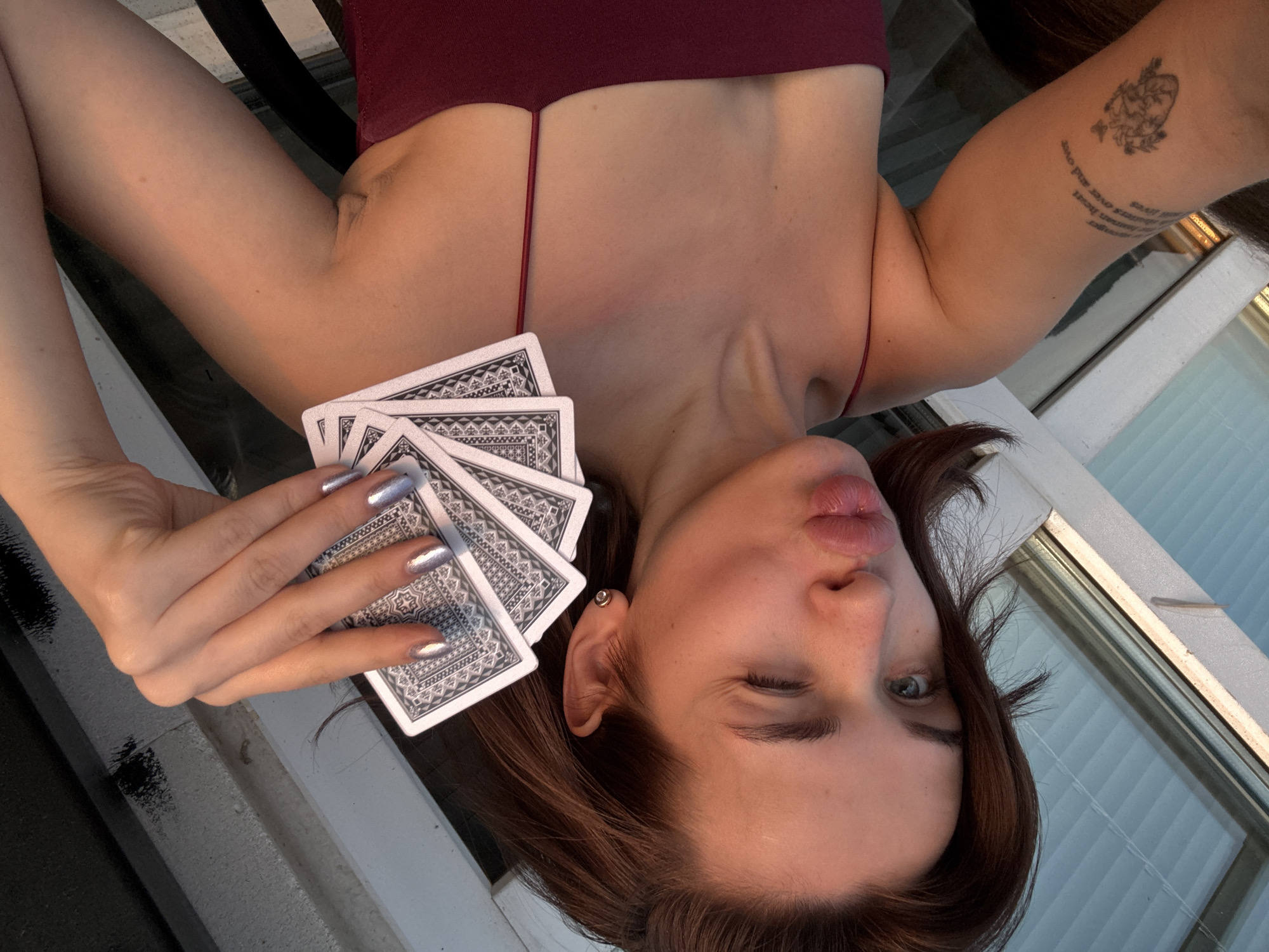 Evening leisure moments captured in Лобаново: cards, cats, sunset