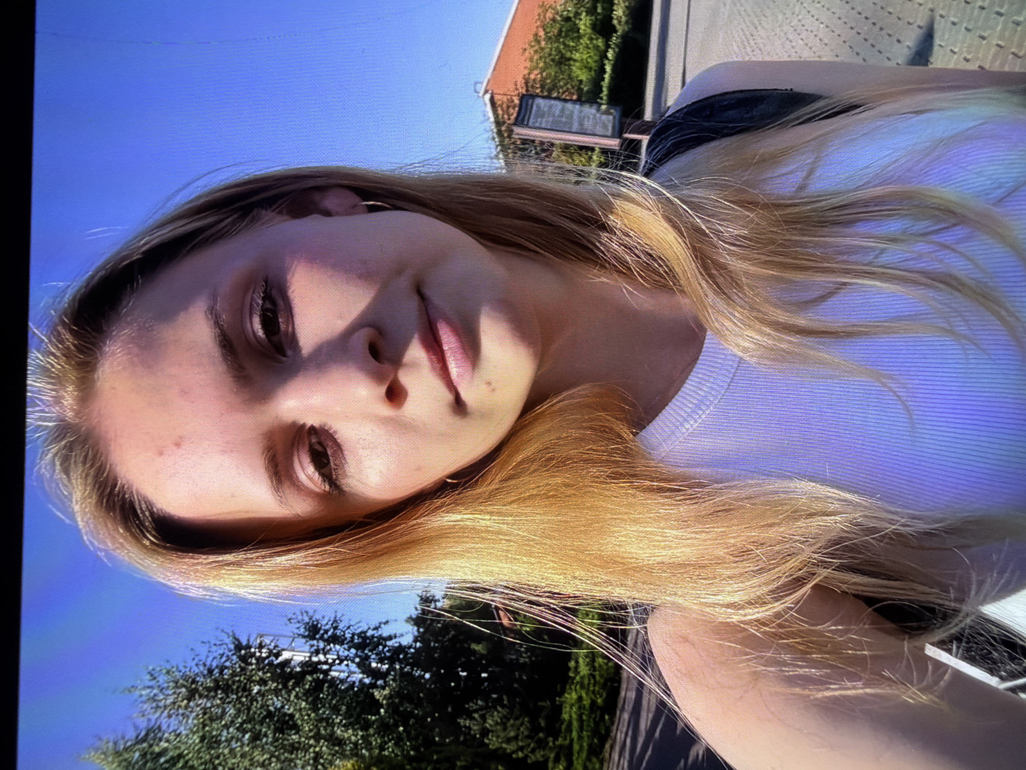 Cats, selfies, and a Izhevsk sunset on a June evening