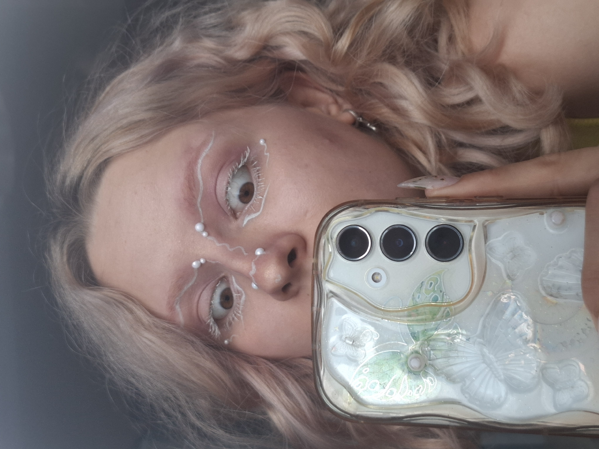 Makeup artistry and pet cuddles in Donetsk apartment