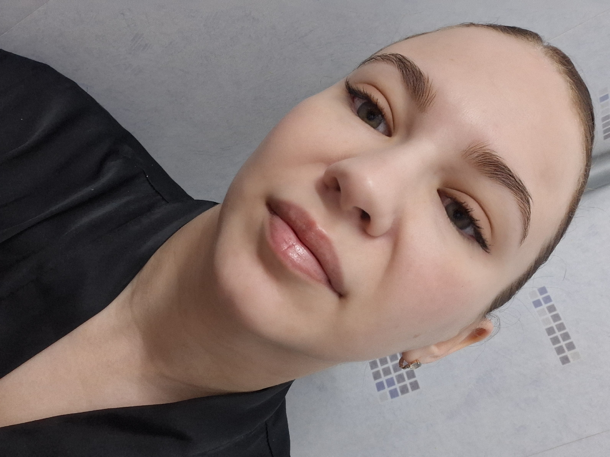 Woman photographed in nighttime selfies in Chaikovsky, Russia