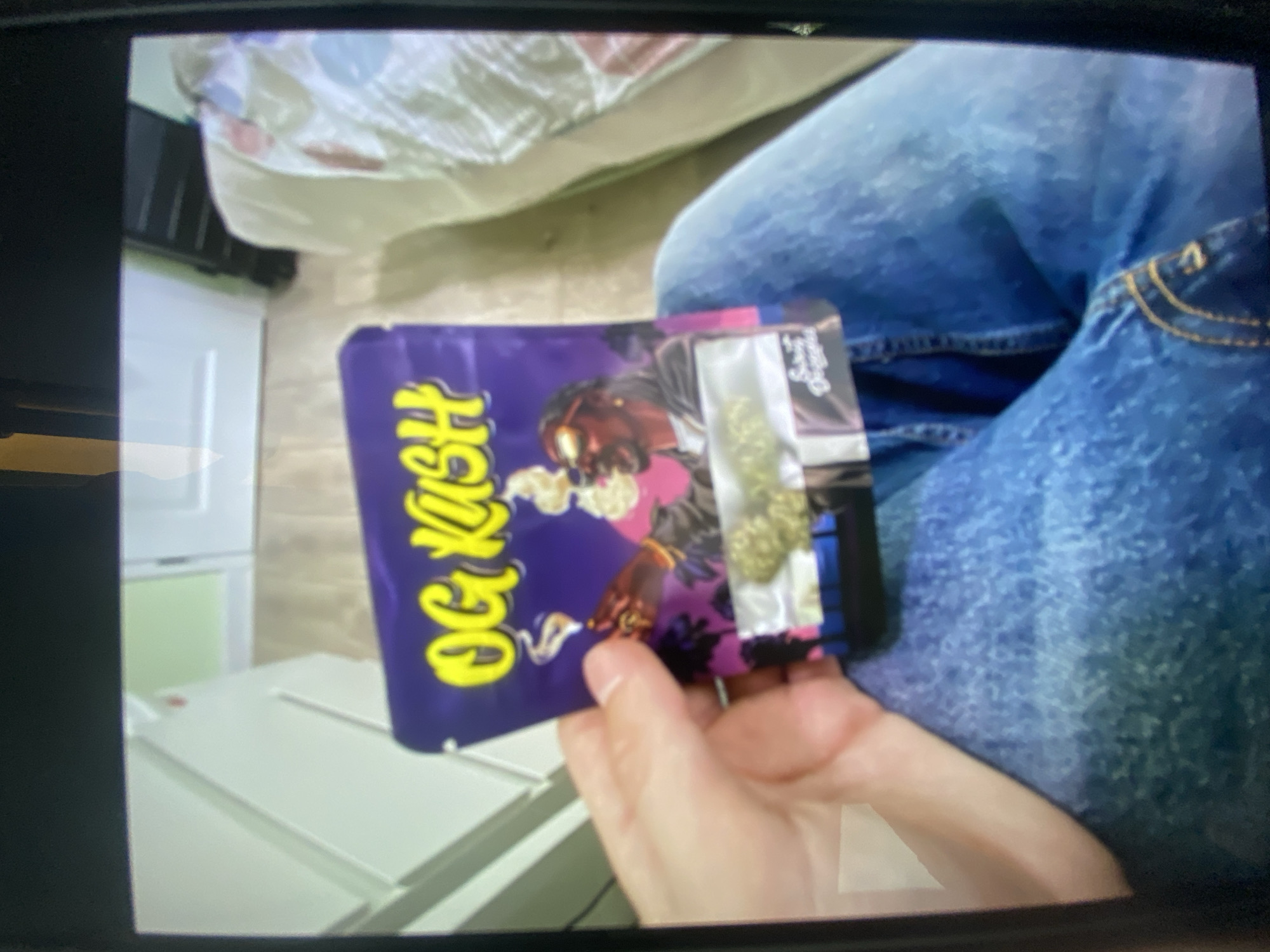 Cannabis use documented in Plovdiv residence during gaming session