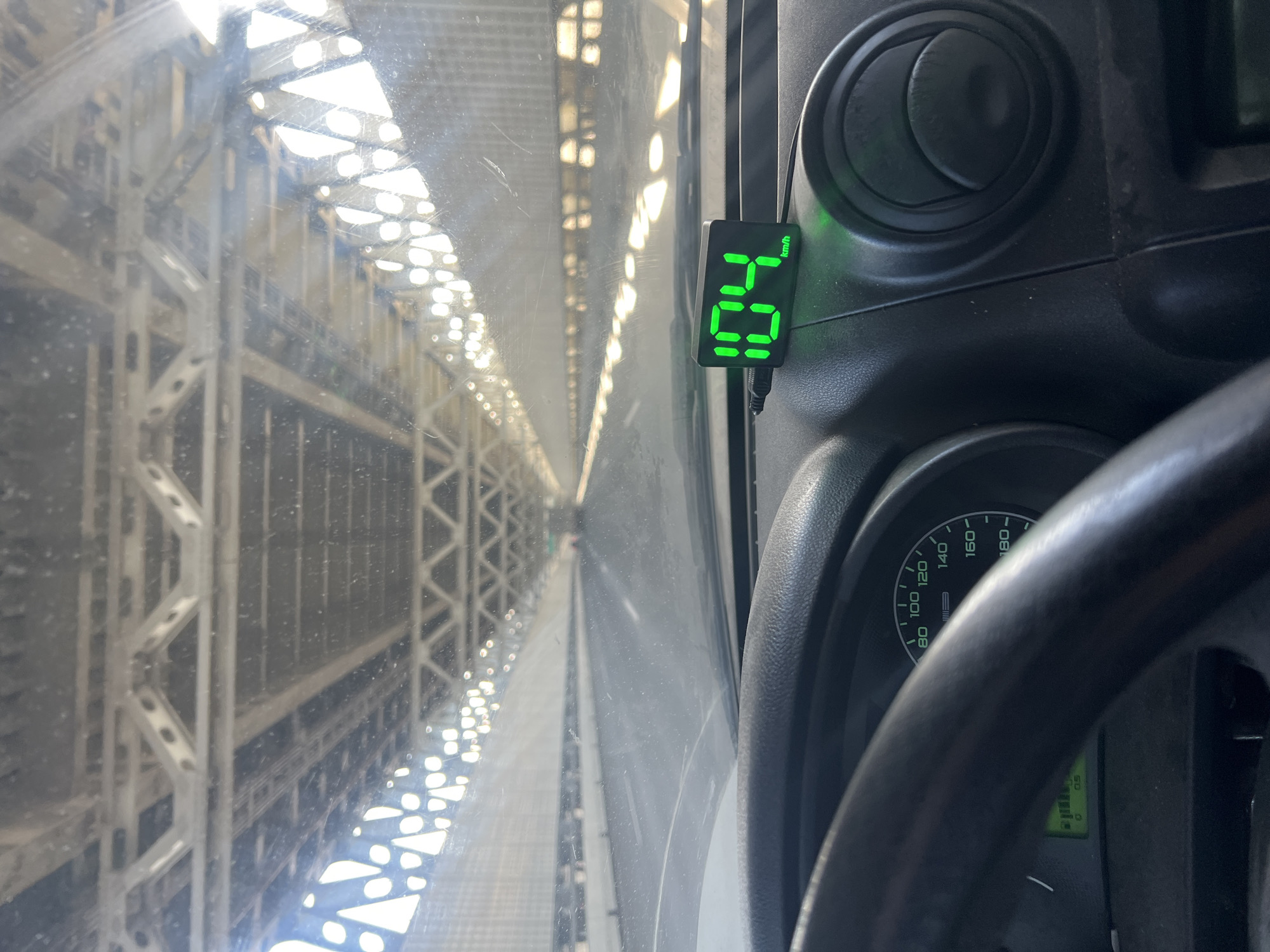 Vehicle crosses steel bridge in Saint Petersburg at 64 km/h