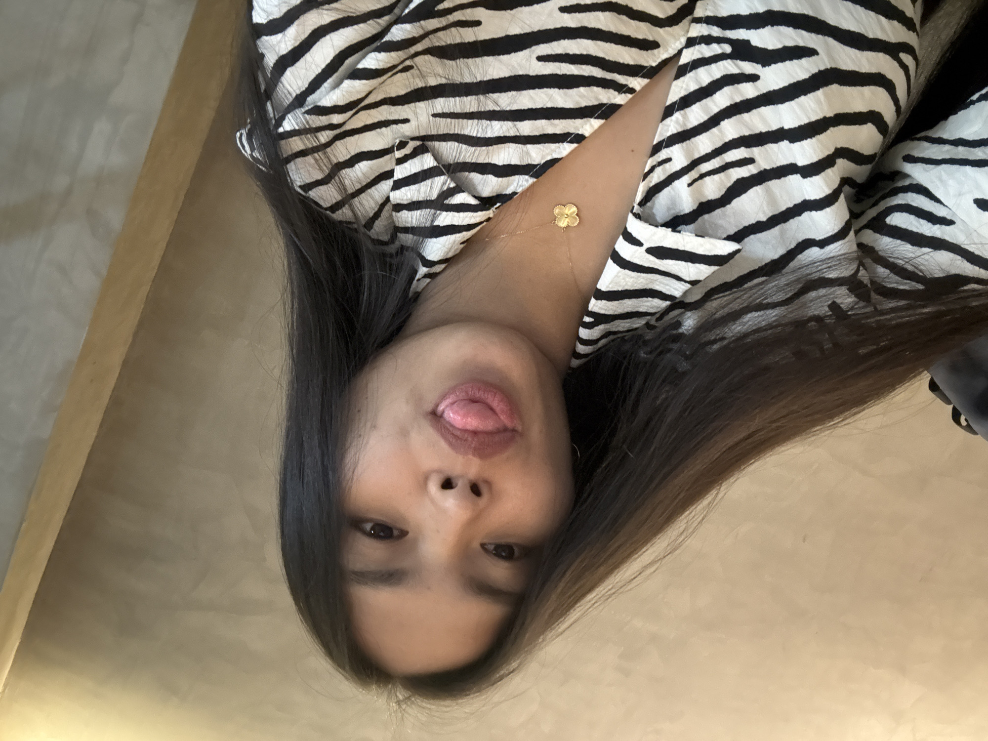 Woman documents casual day in Davao City with selfies