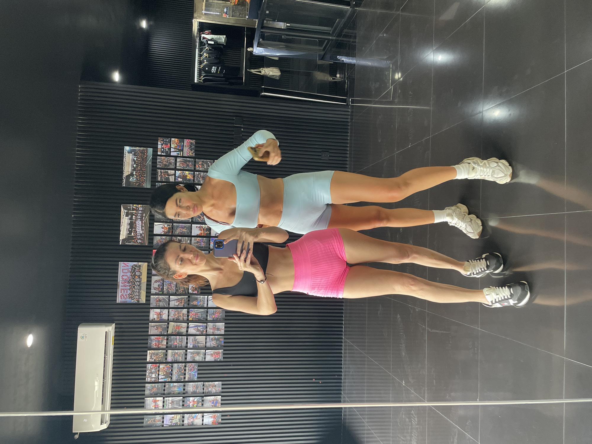 Gym selfies and workout shots from a Mengwi fitness space