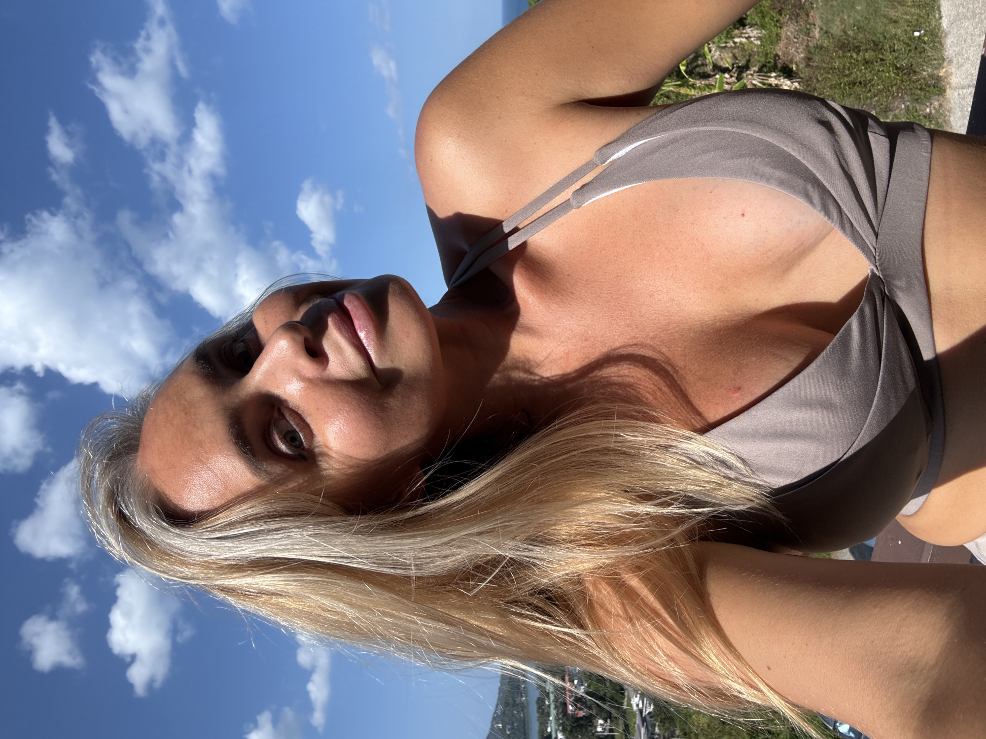 Selfie series across Ko Samui spots, sunny morning
