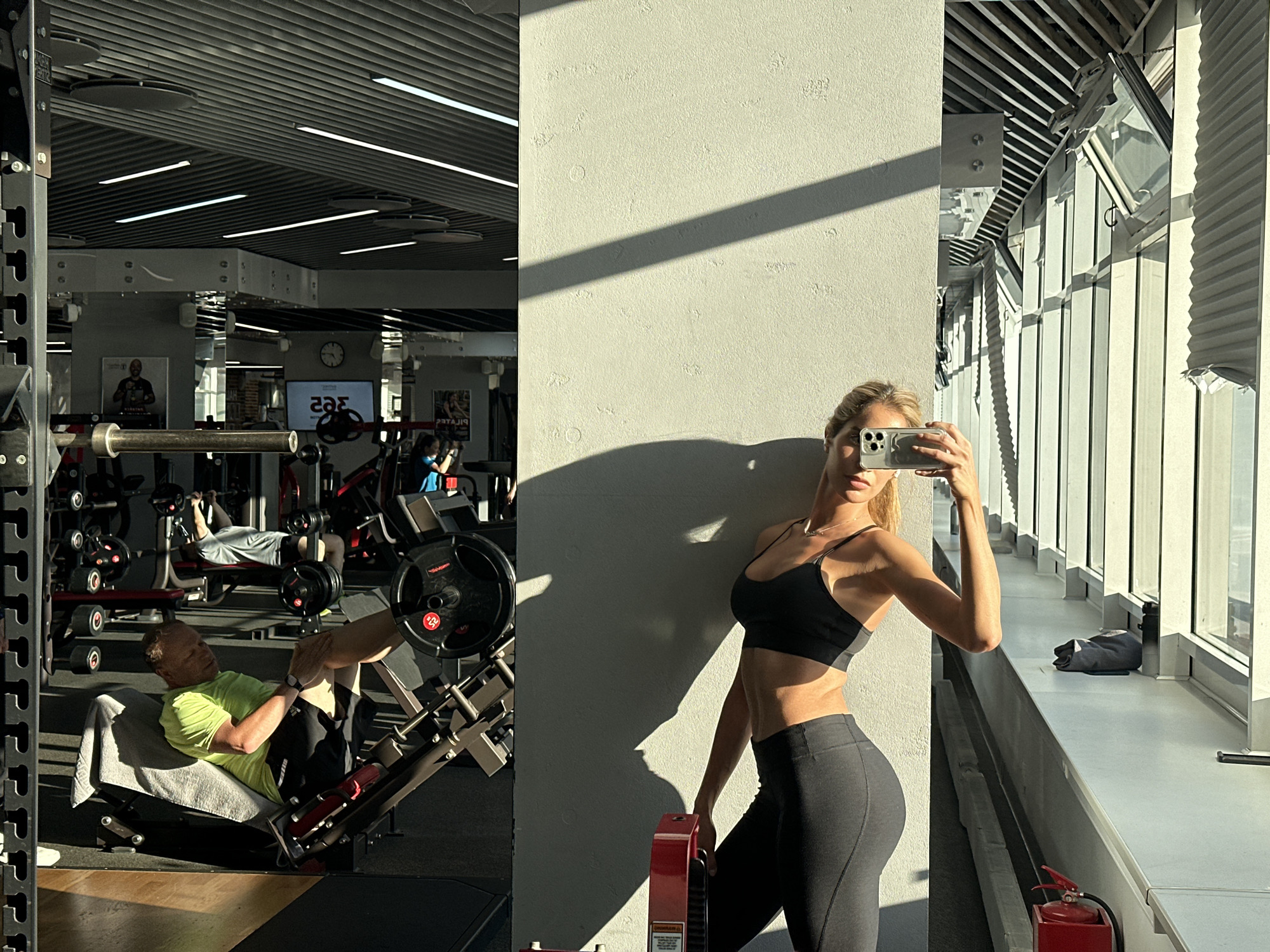 Gym session in Moscow with a quirky ceramic figurine detour