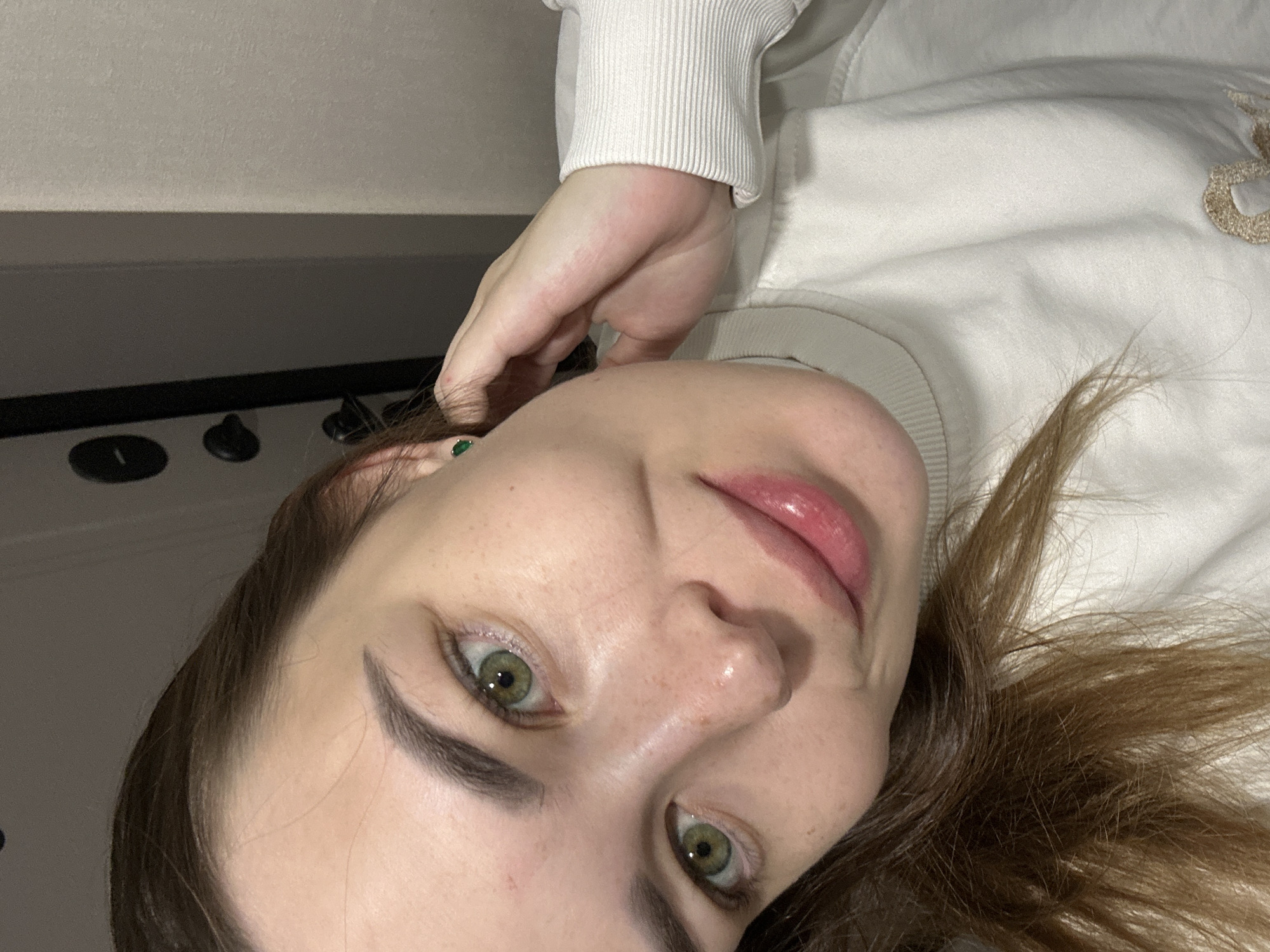 Woman documents early morning routine in Perm, Russia