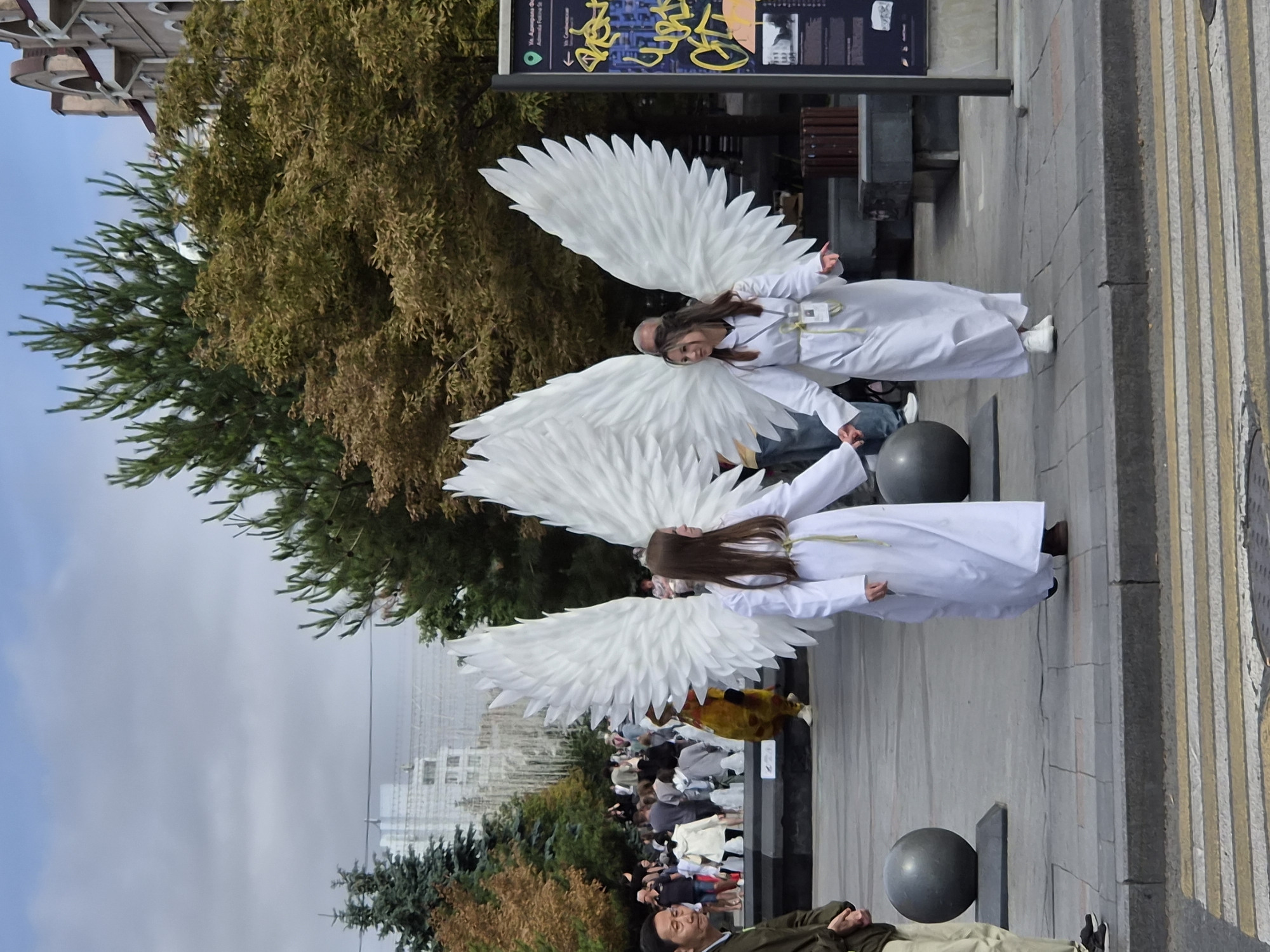 Waterfront dining and angel costumes on Vladivostok streets