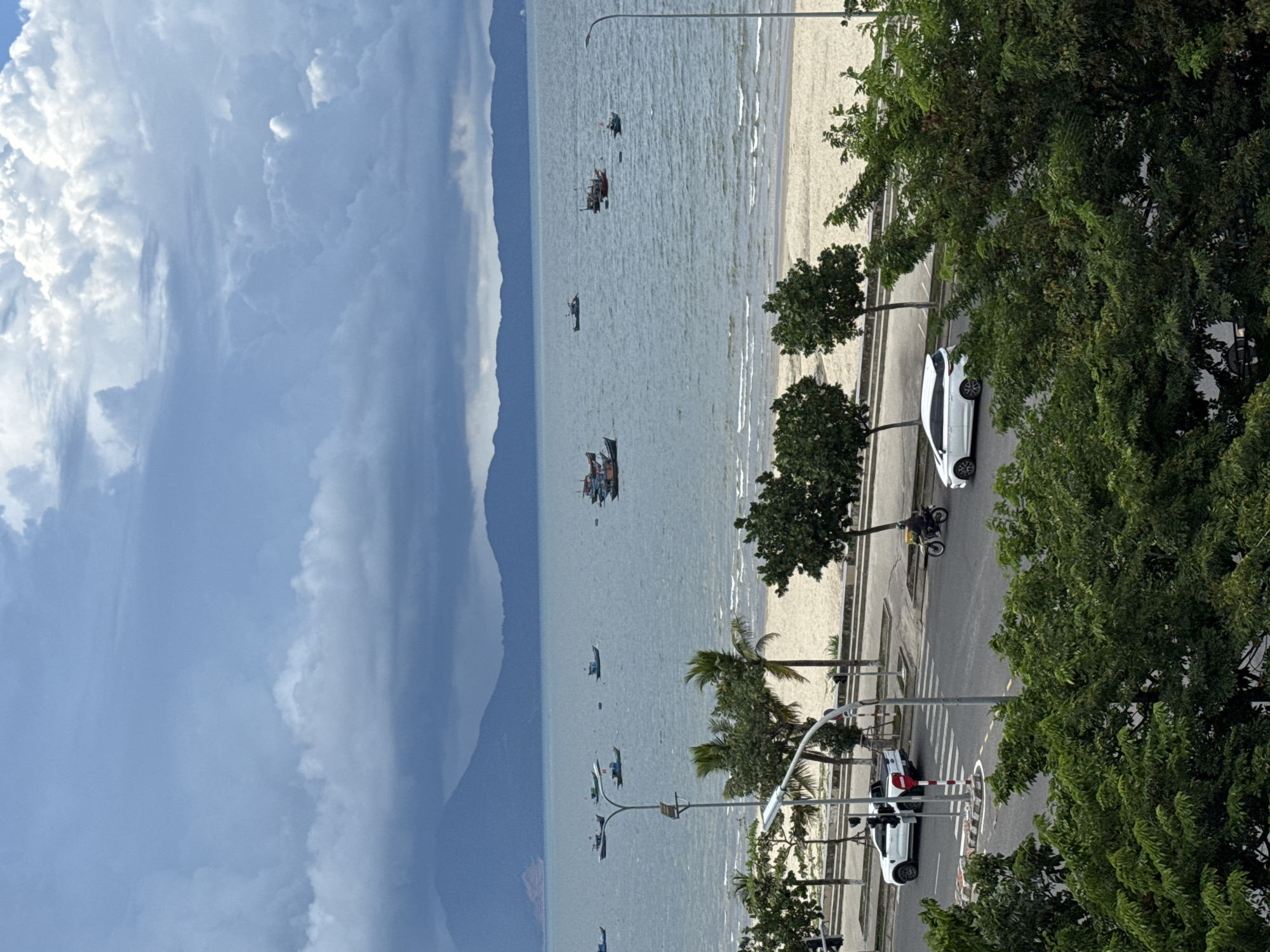 Cloudy morning on the Đà Nẵng coast, coffee in hand