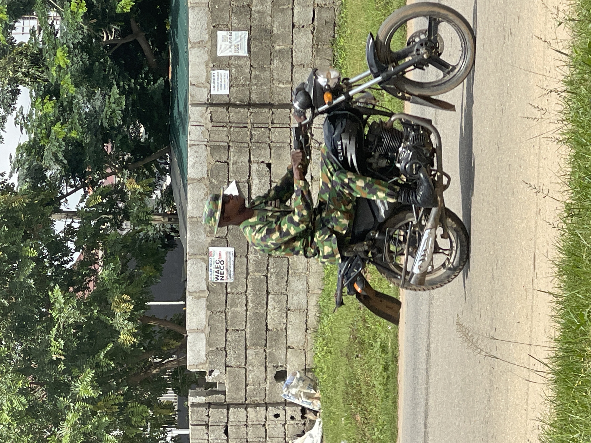Everyday street life on a July morning in Abuja