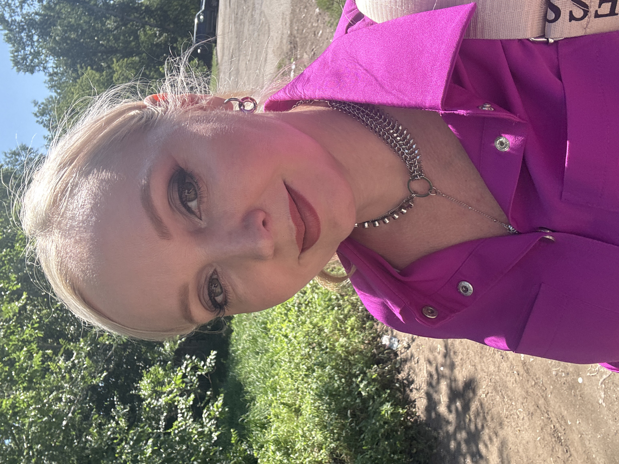 Selfie series in Komsomolsk-on-Amur, outfits and a Pomeranian