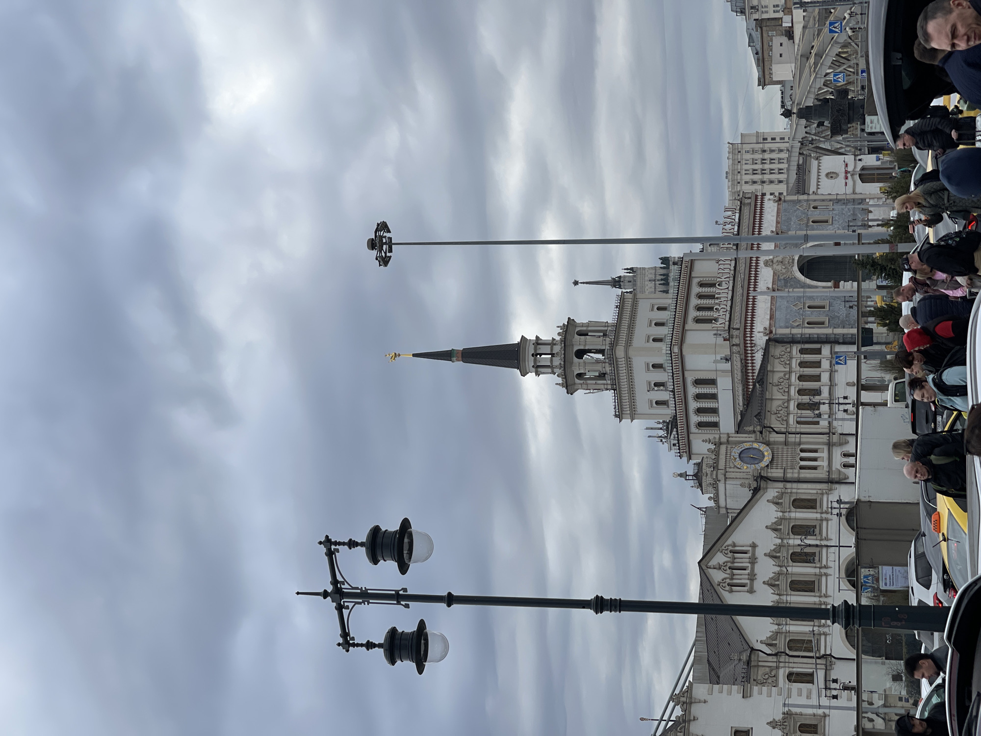 Morning scenes captured across Moscow under cloudy skies
