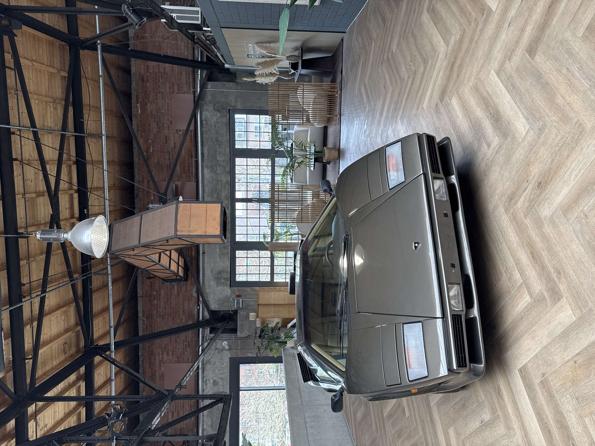 Luxury car enthusiast tours Classic Remise Düsseldorf automotive center