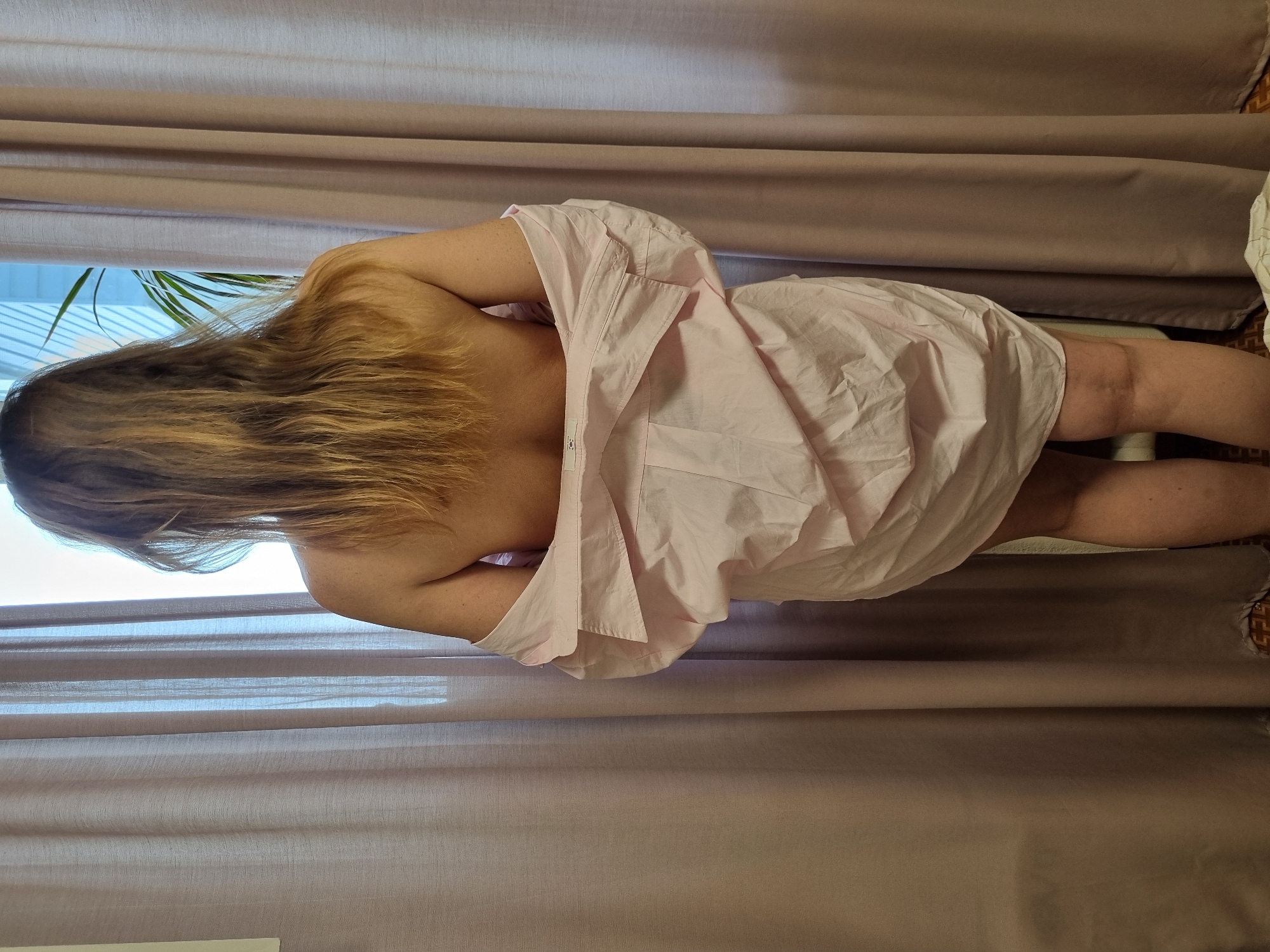 Morning routine captured in Chaikovsky home over four minutes
