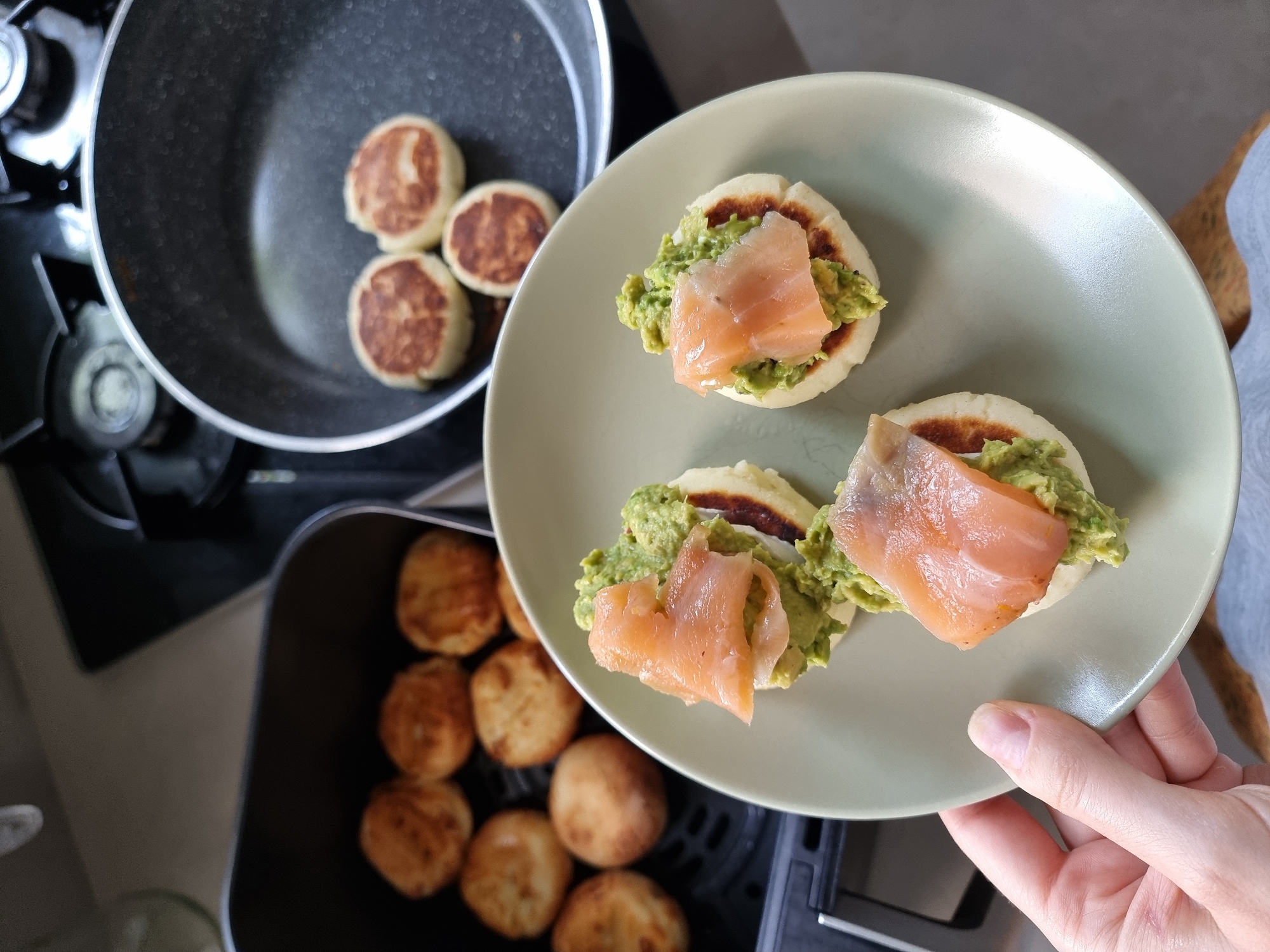 Morning cooking session with air fryer in Ramat Gan kitchen