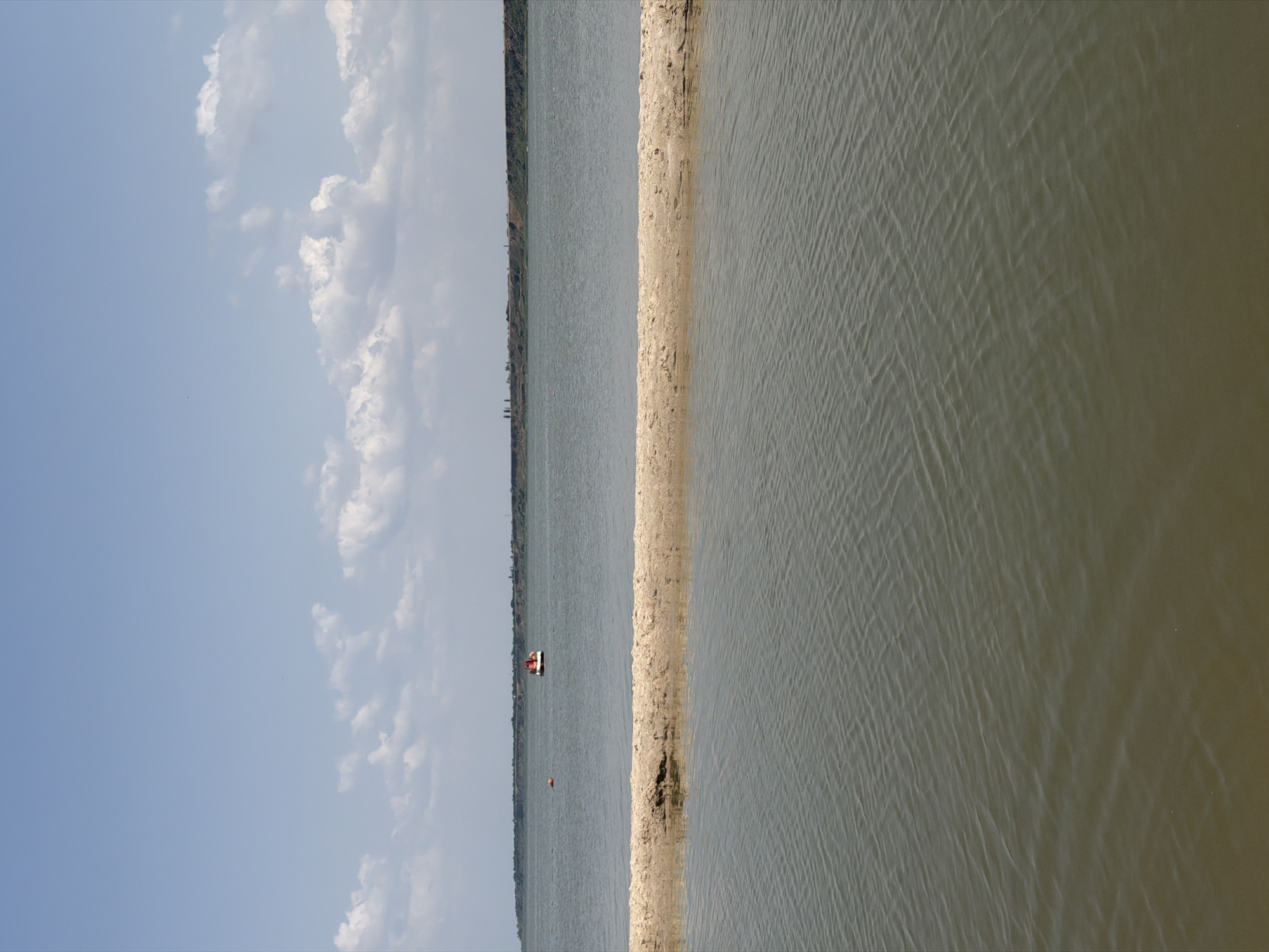 A lazy beach day on the Pavlo-Ochakovo shoreline