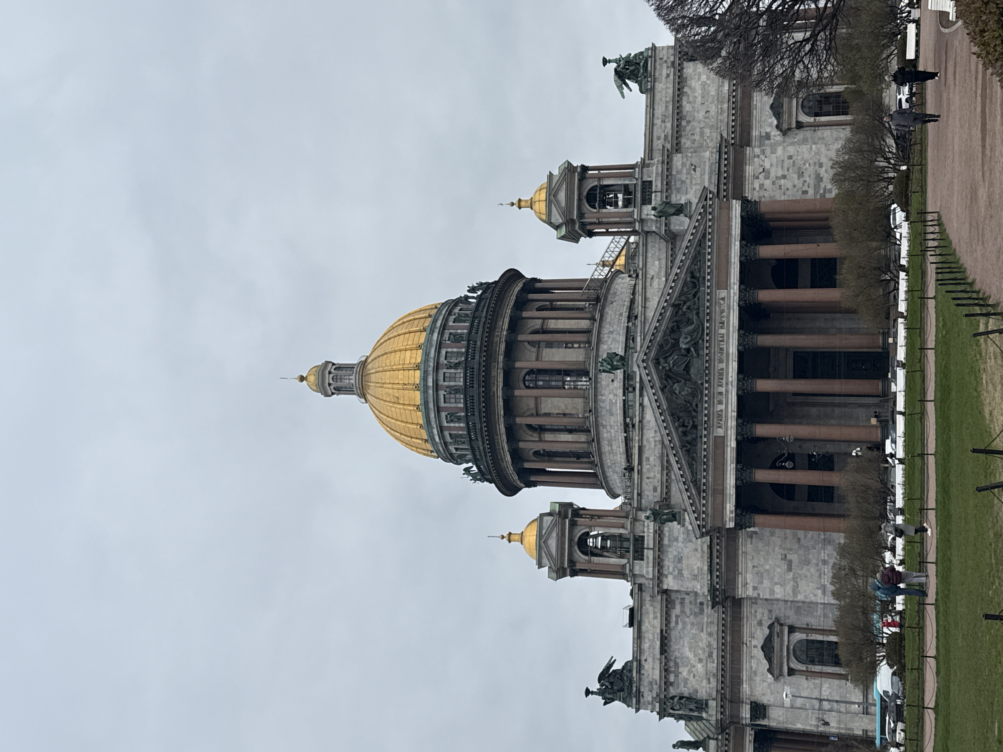 Morning documentation of St. Isaac's Cathedral under overcast skies