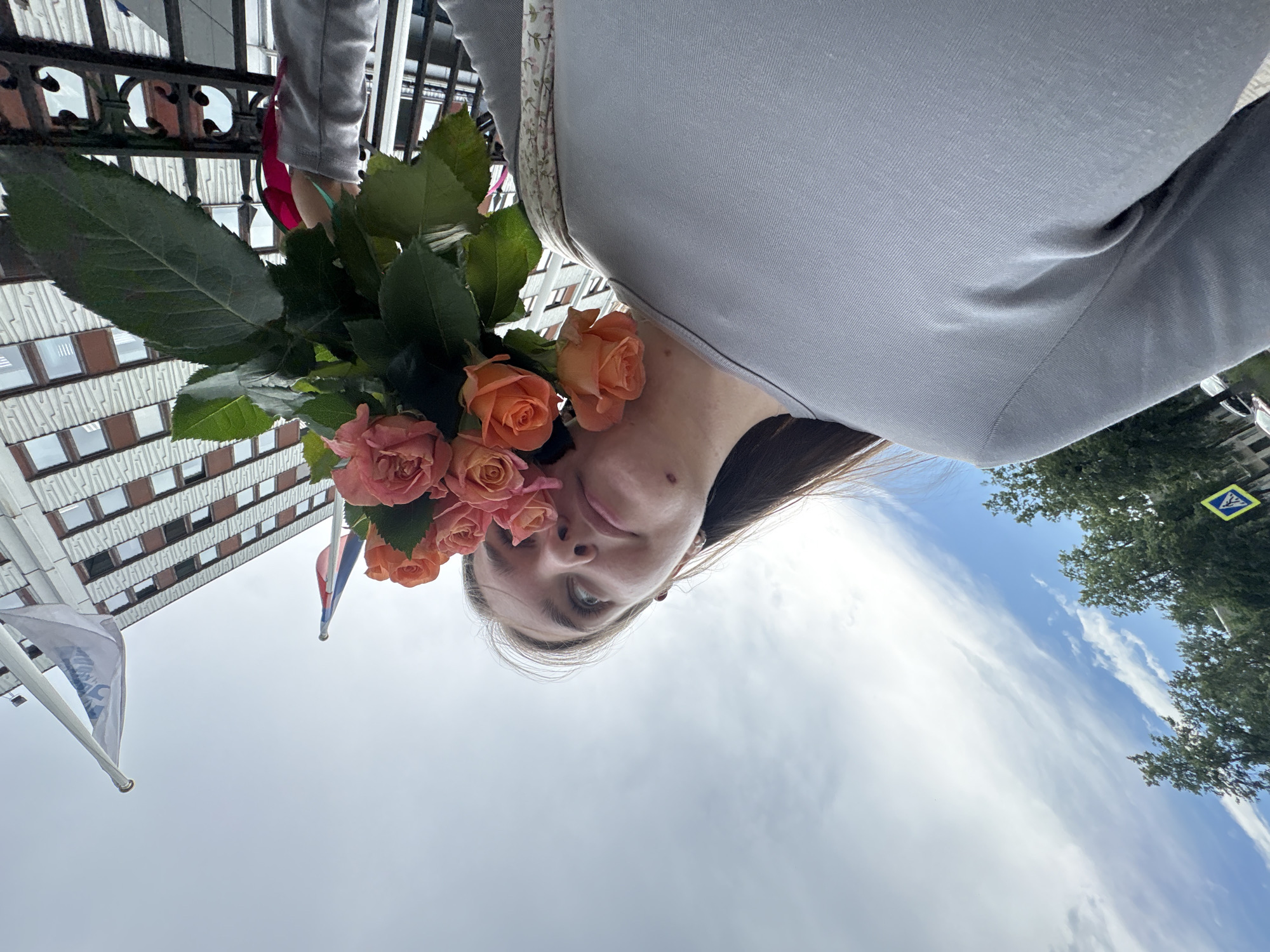 Roses, cats, and daily life in Chaikovsky on a June morning