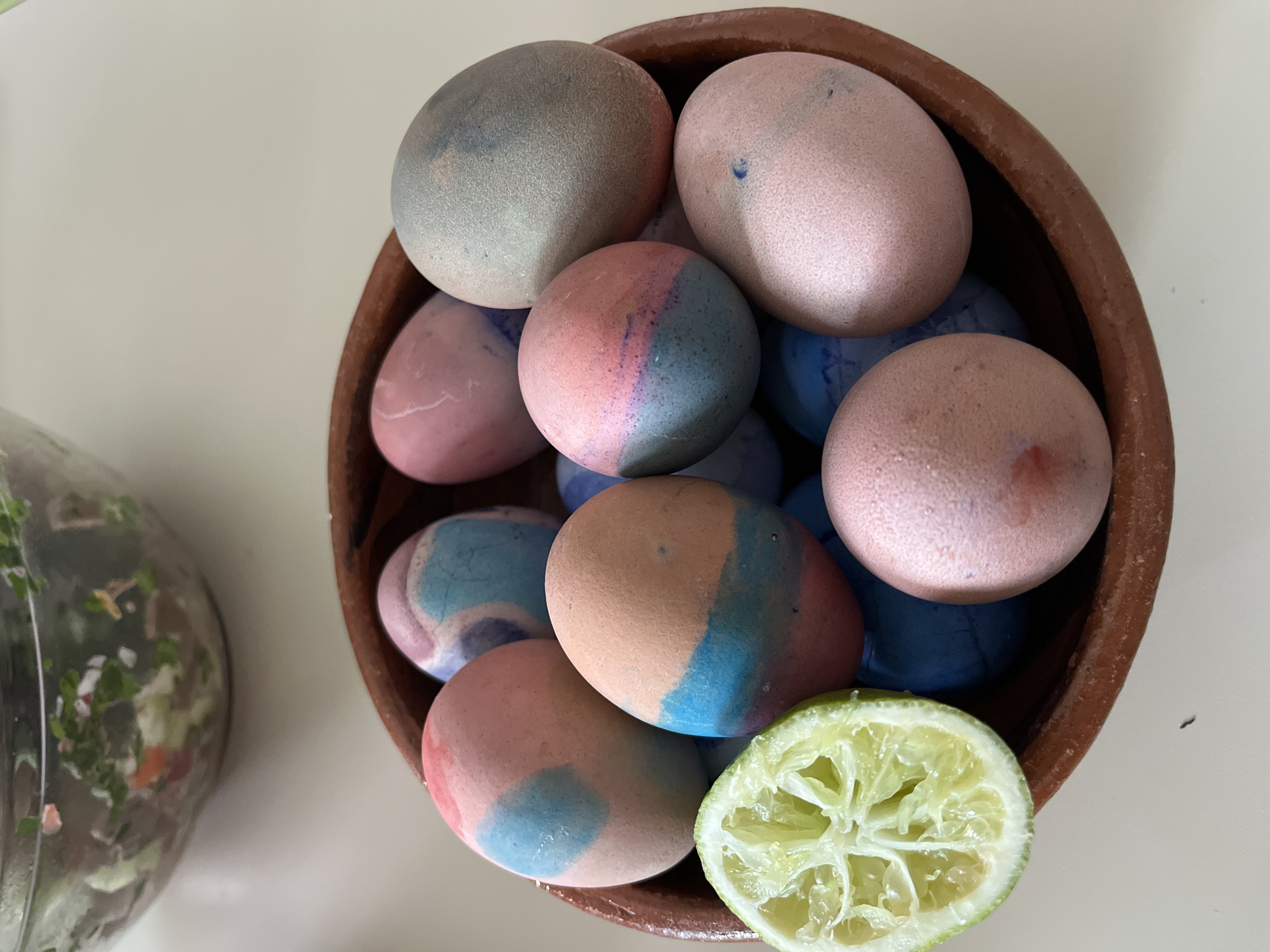 Food preparation with dyed eggs documented in Mexican town