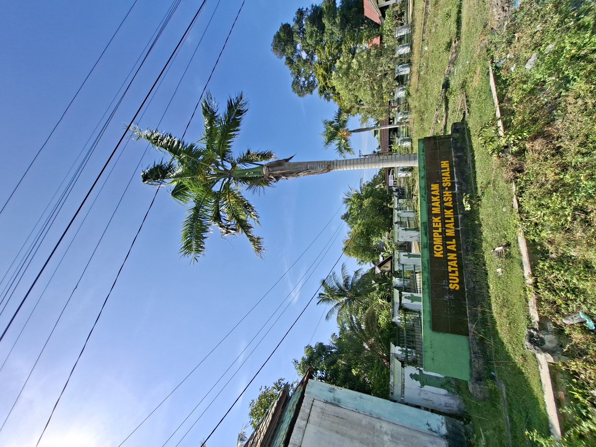 Sultan's tomb complex entrance monument in Beuringen, Indonesia