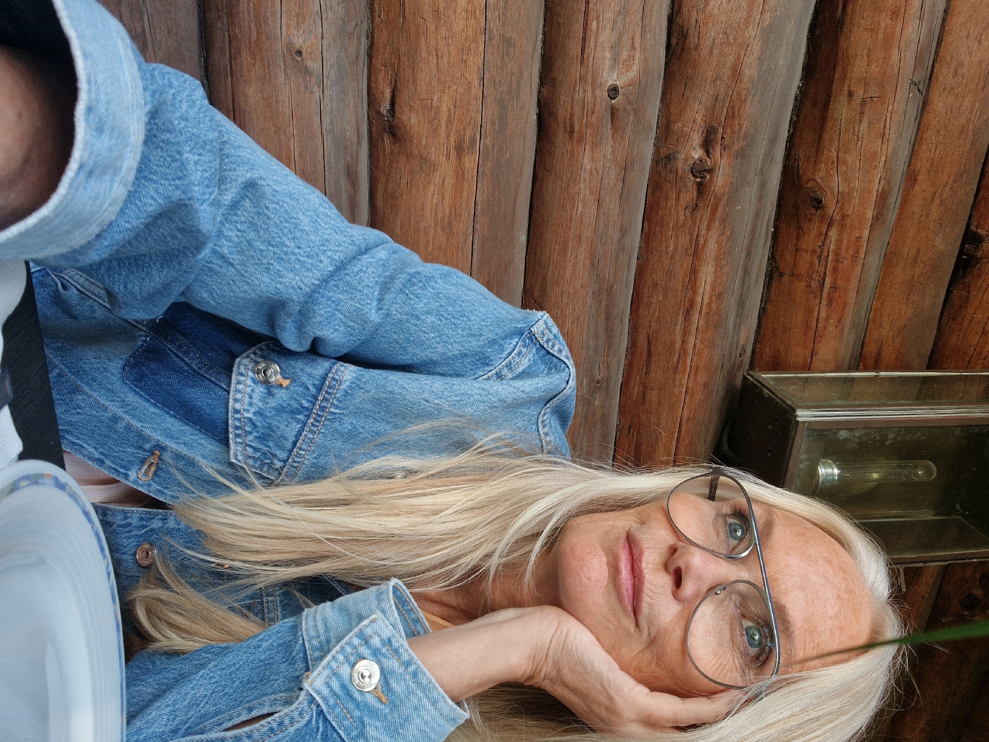 Relaxed afternoon moments near a wooden cabin in Nynäshamn