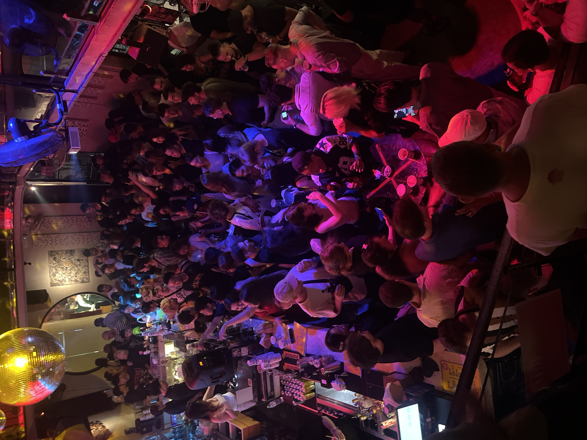 A lively night at a Da Nang bar and outdoor venue