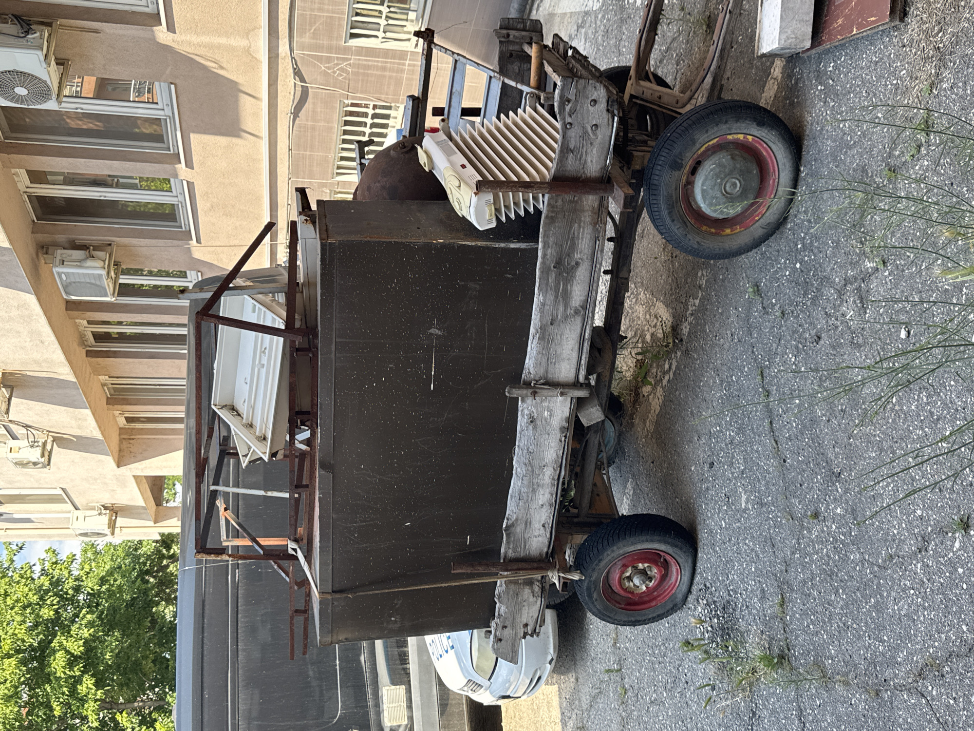 Urban observations document everyday objects and vehicles over morning hours