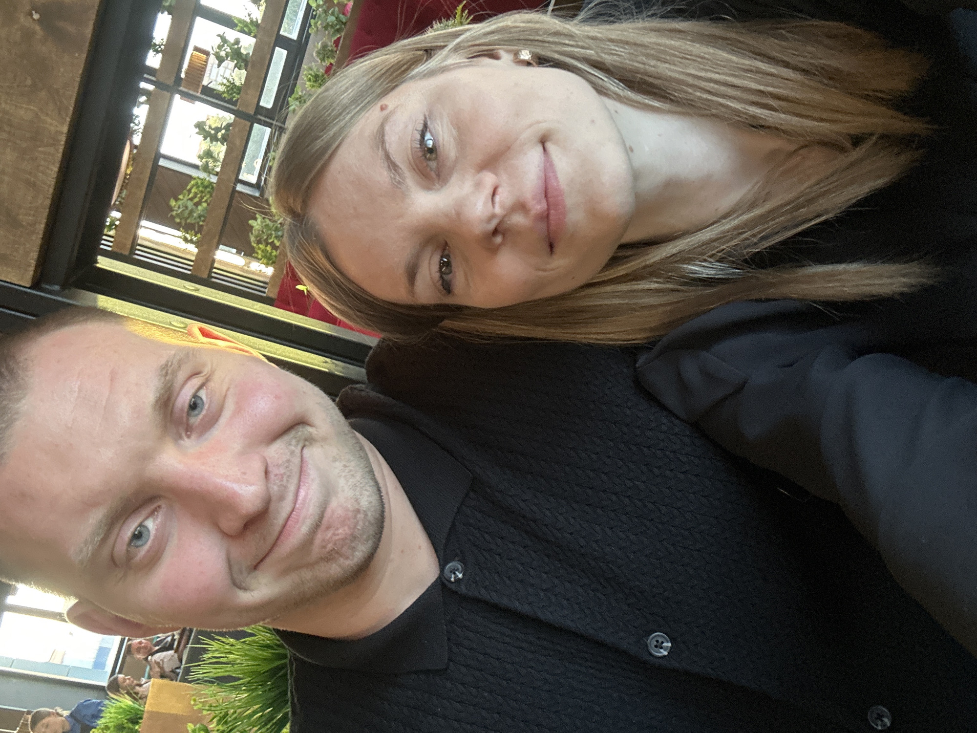 Restaurant meal with burgers, drinks, and selfies in Blagoveshchensk