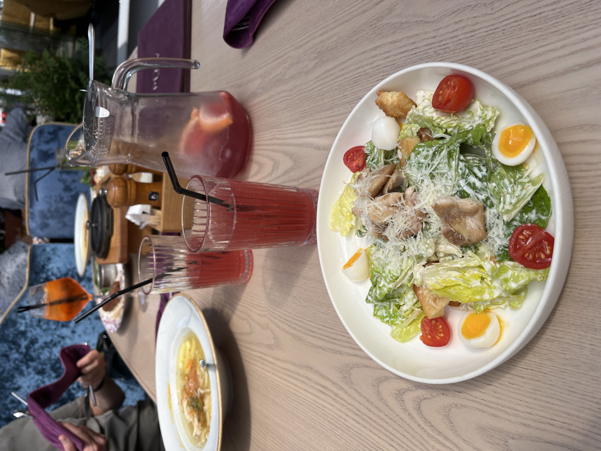 Morning dining experience documented at Yekaterinburg restaurant
