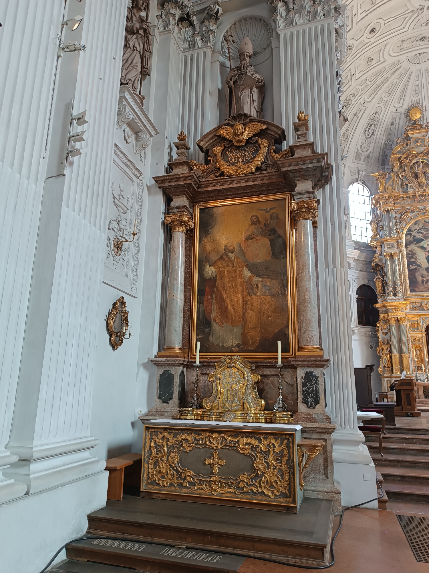 Inside Munich's baroque churches: altars, monuments, and vaulted interiors