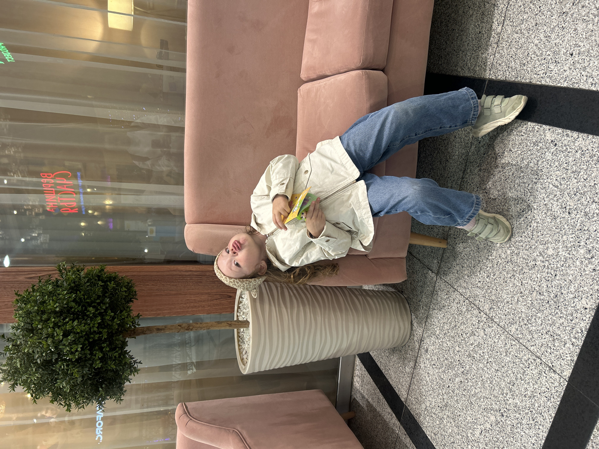 Casual indoor moments captured across Yekaterinburg locations Tuesday afternoon
