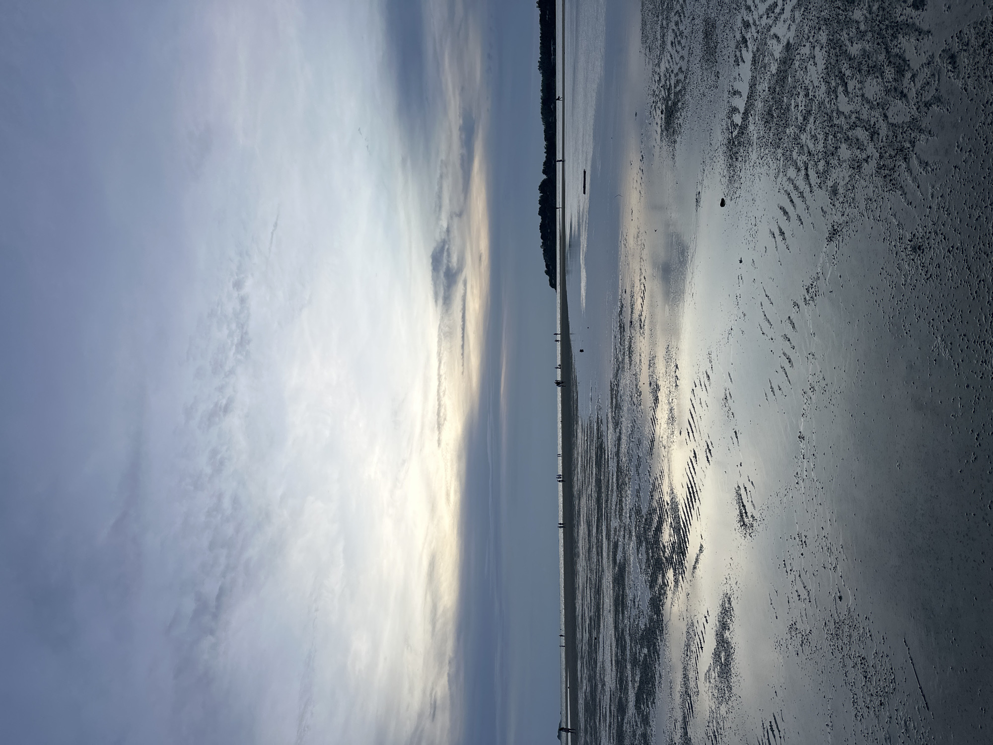 Twilight and low-tide moments along a Ko Pha-ngan shore