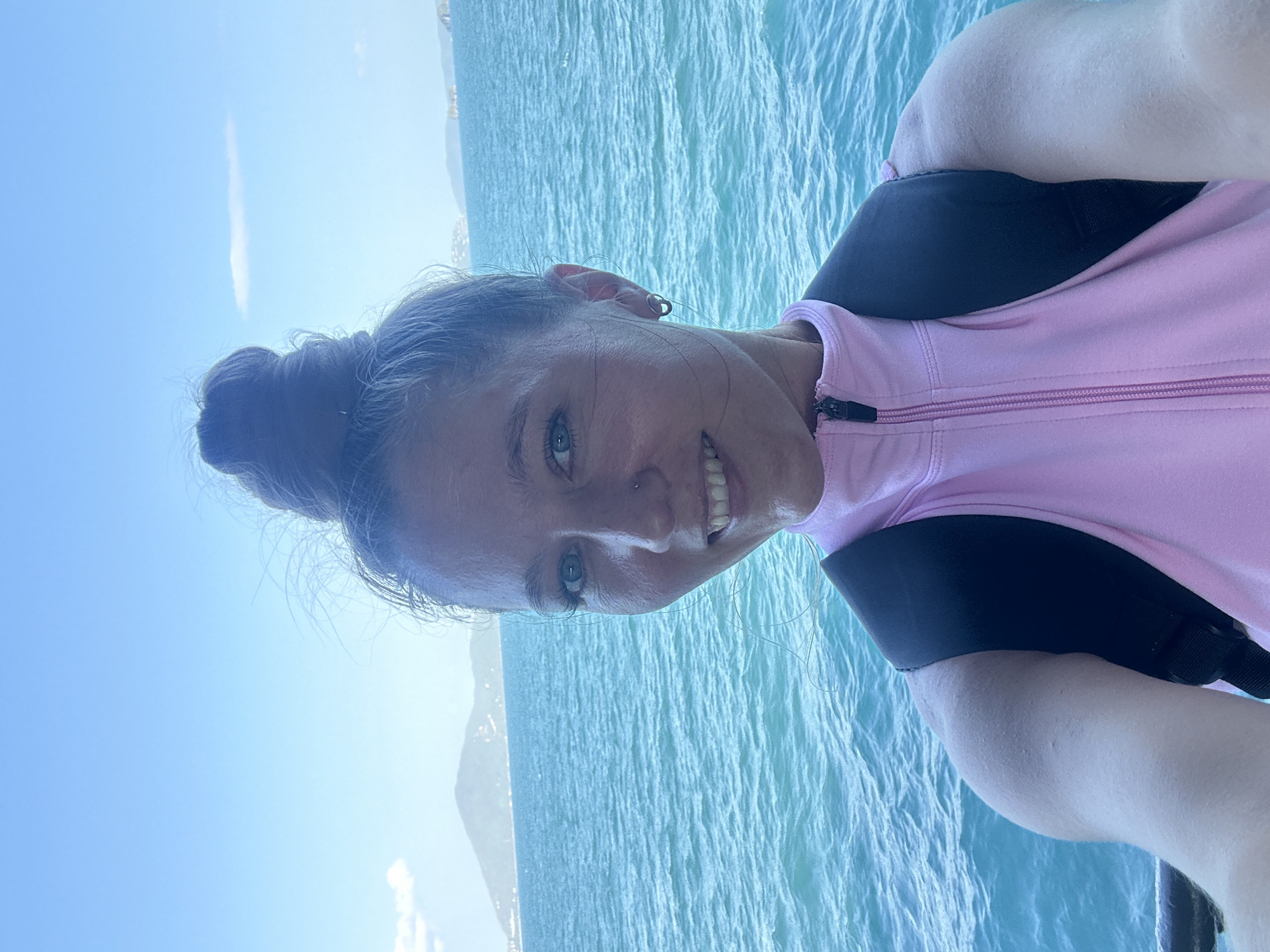Ferry ride through Thai waters, deck views and a selfie